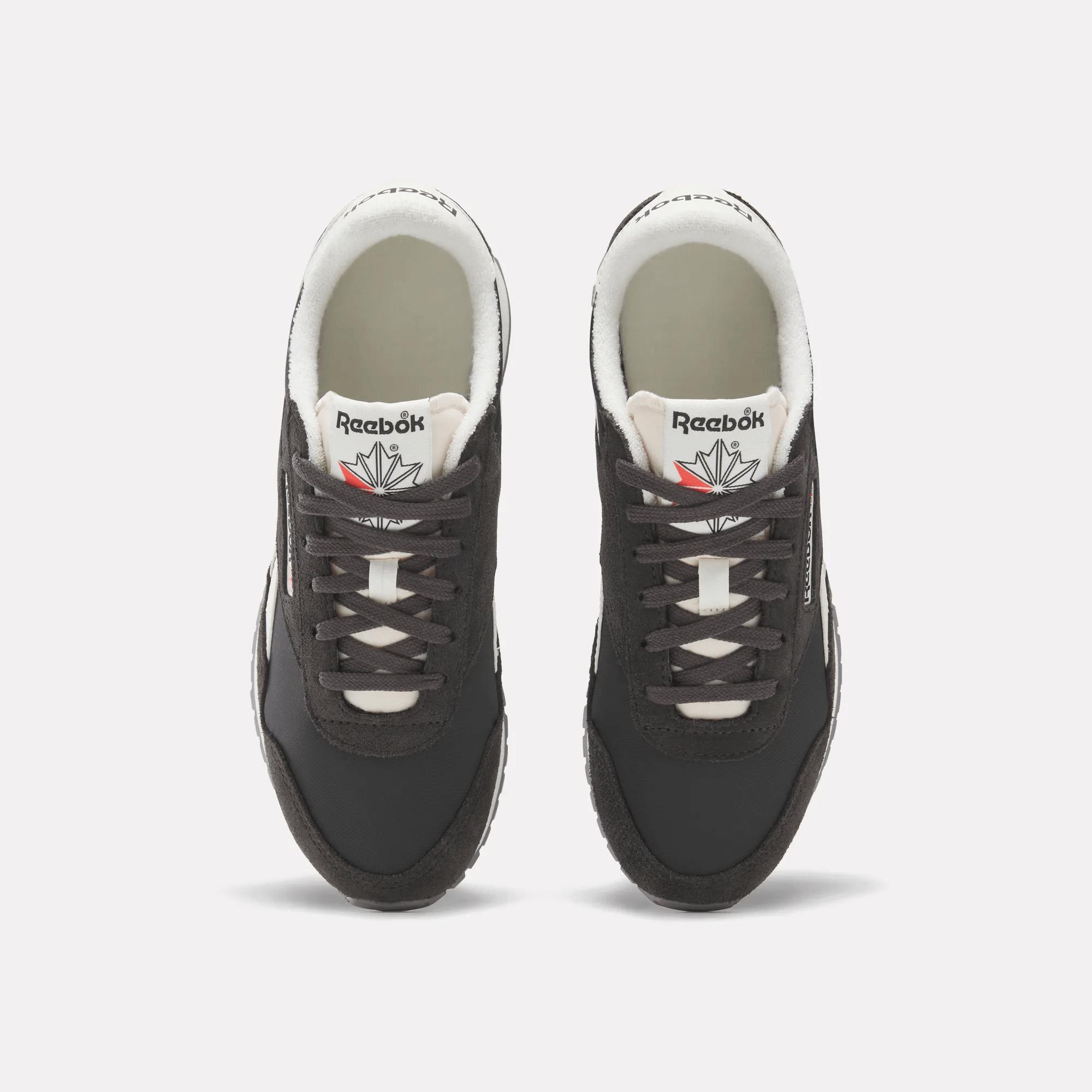 Women's Classic AZ Shoes Female Product Image
