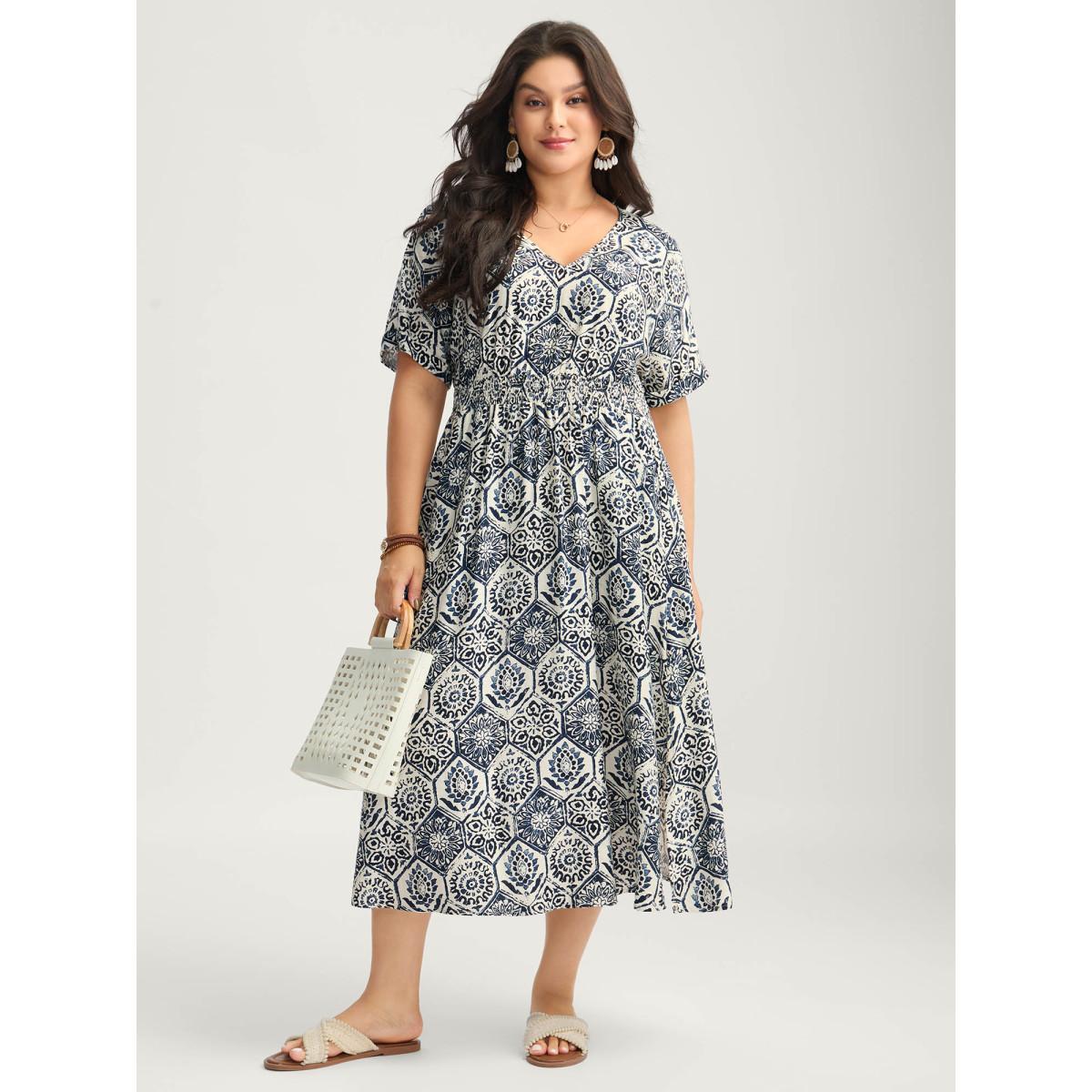 Plus Size Boho Geometric Print Split Midi Dress DarkBlue Women V-neck Short sleeve Curvy BloomChic 18-20/2X Product Image