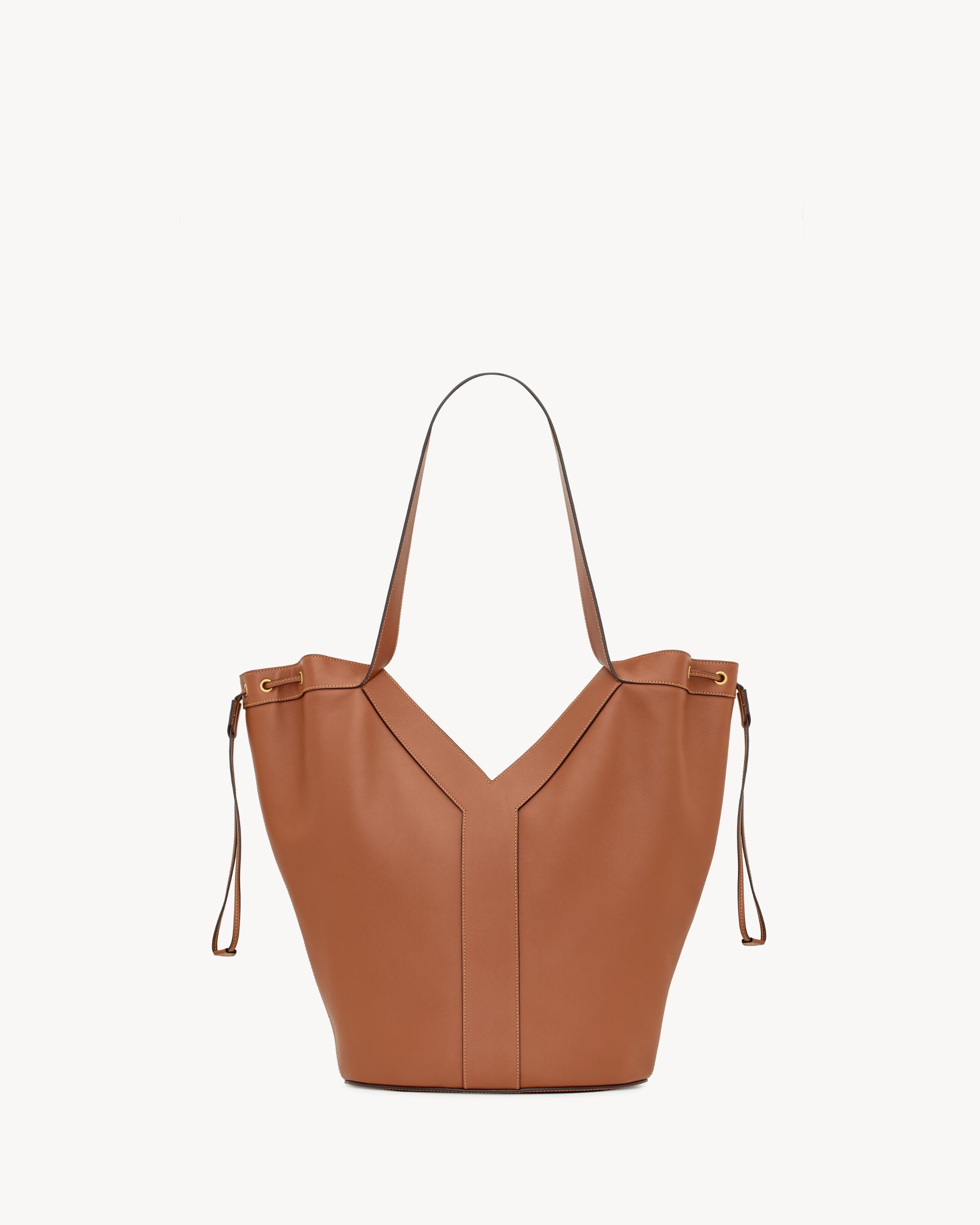 Y large hobo in leather Product Image