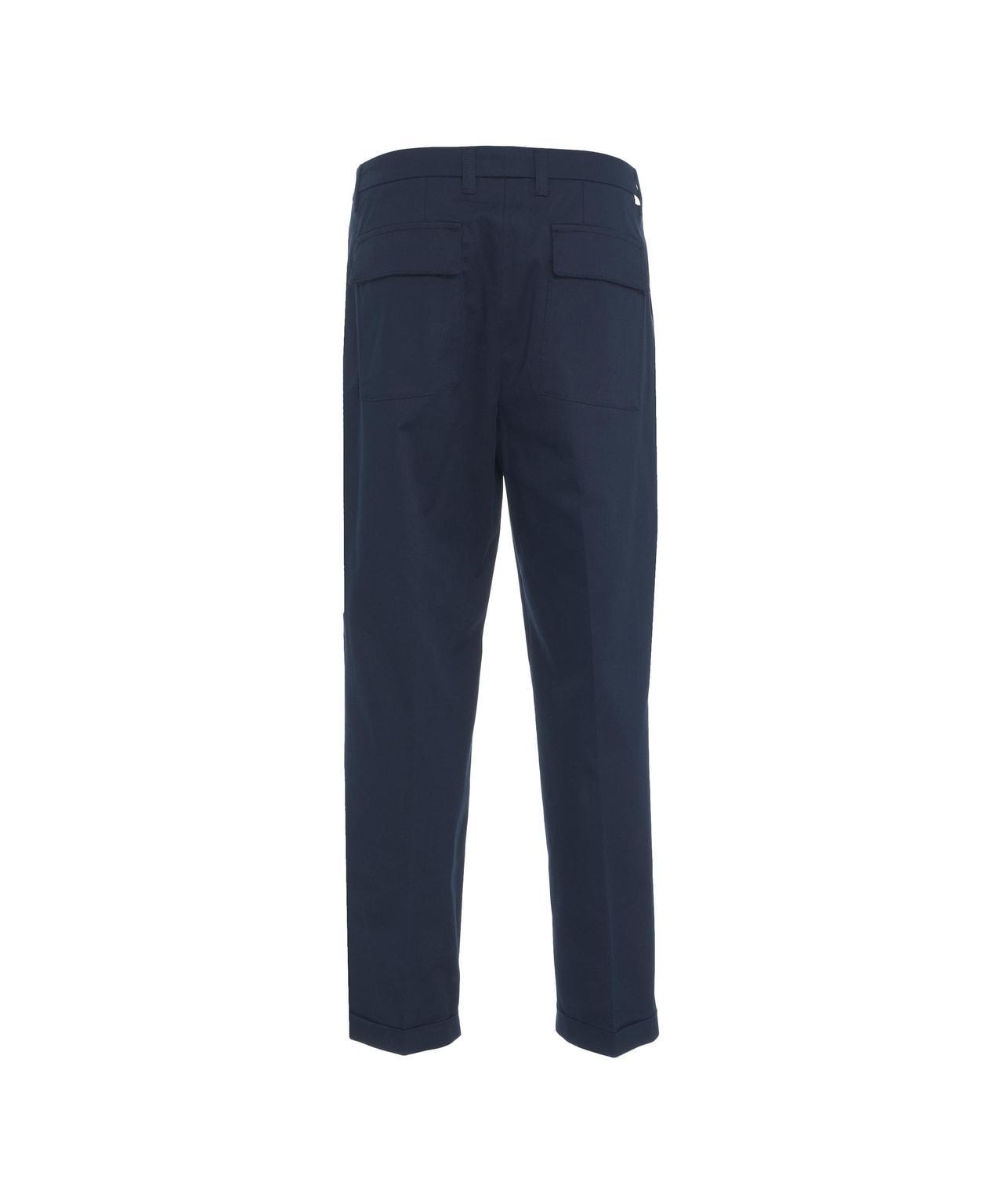 Chino with pleats Product Image