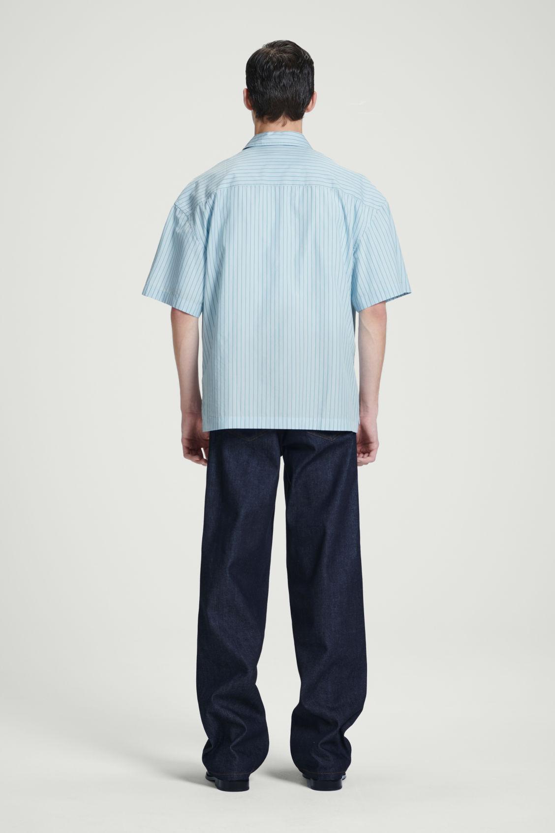 RELAXED STRIPED SHORT-SLEEVED SHIRT Product Image