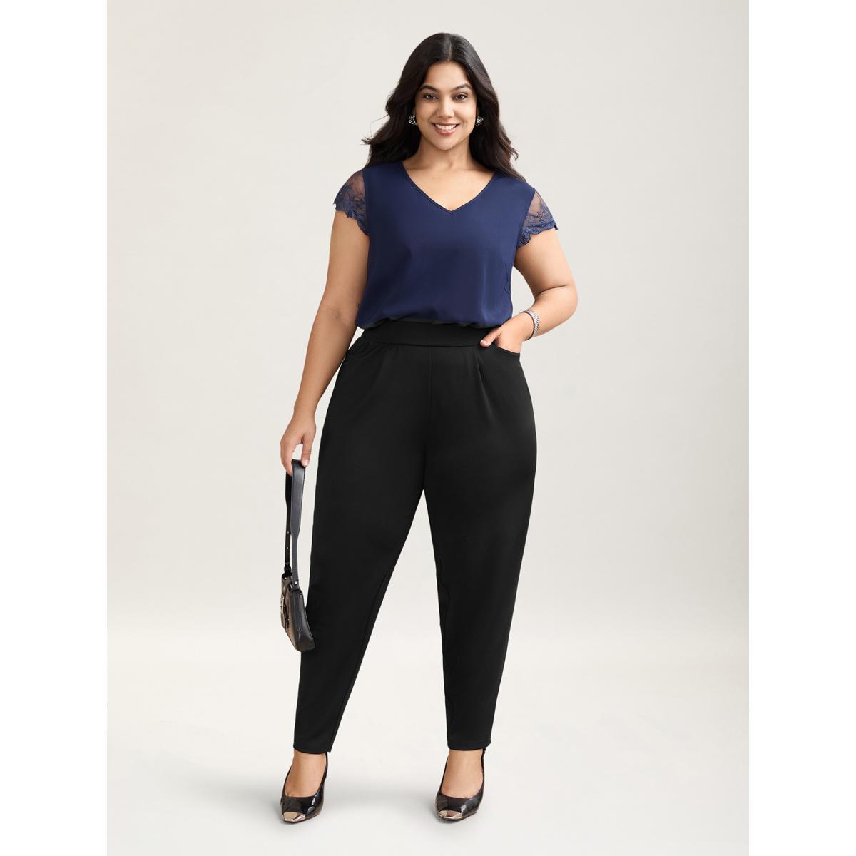 Plus Size Pleated Stretchy Waist Skinny-Fit Pants Women Black Workwear Essentials Bodycon Mid Rise Work Pants BloomChic 30/6X Product Image