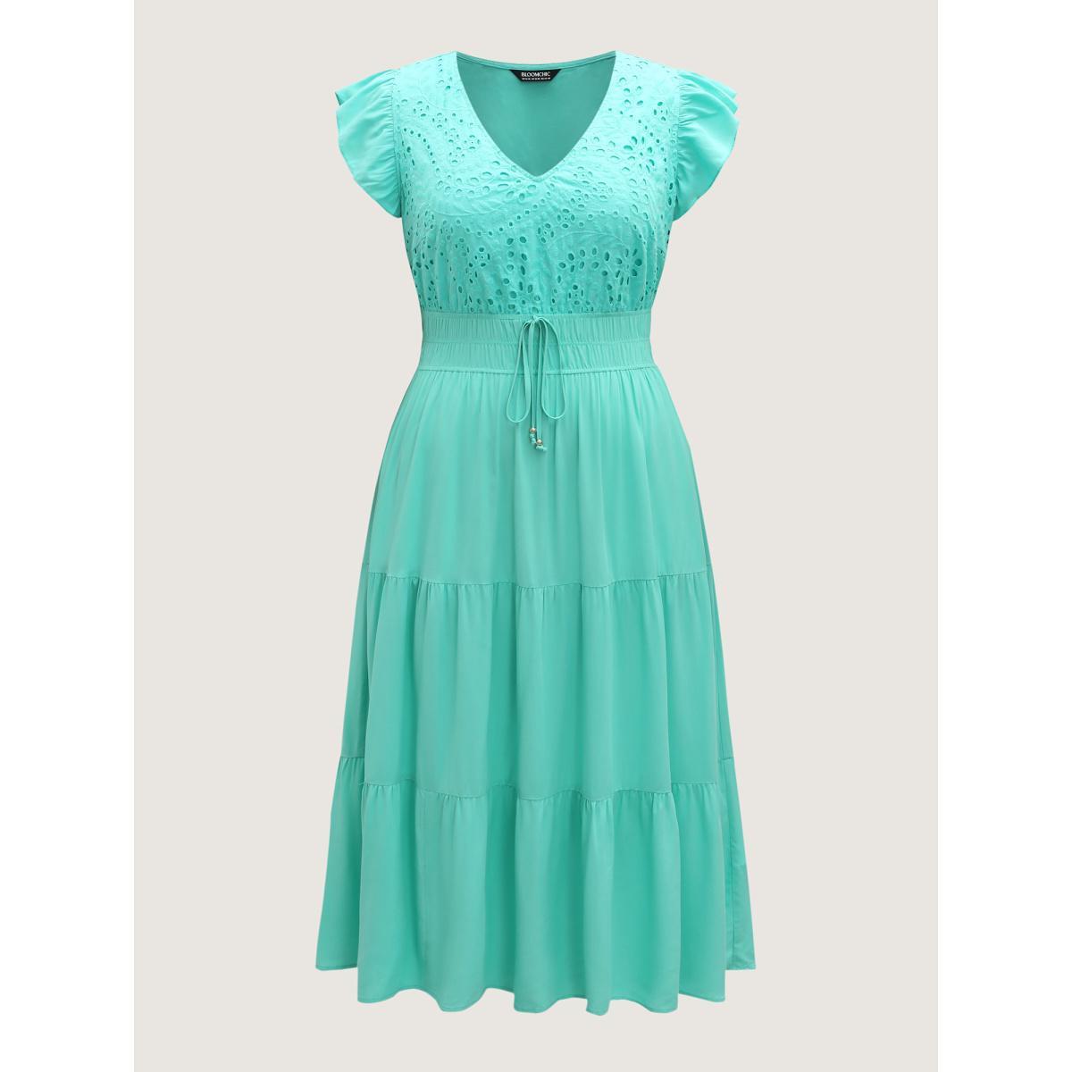 Plus Size Cotton Embroidered Tie Pockets Midi Dress Malachitegreen Women V-neck Cap Sleeve Curvy BloomChic 10/M Product Image