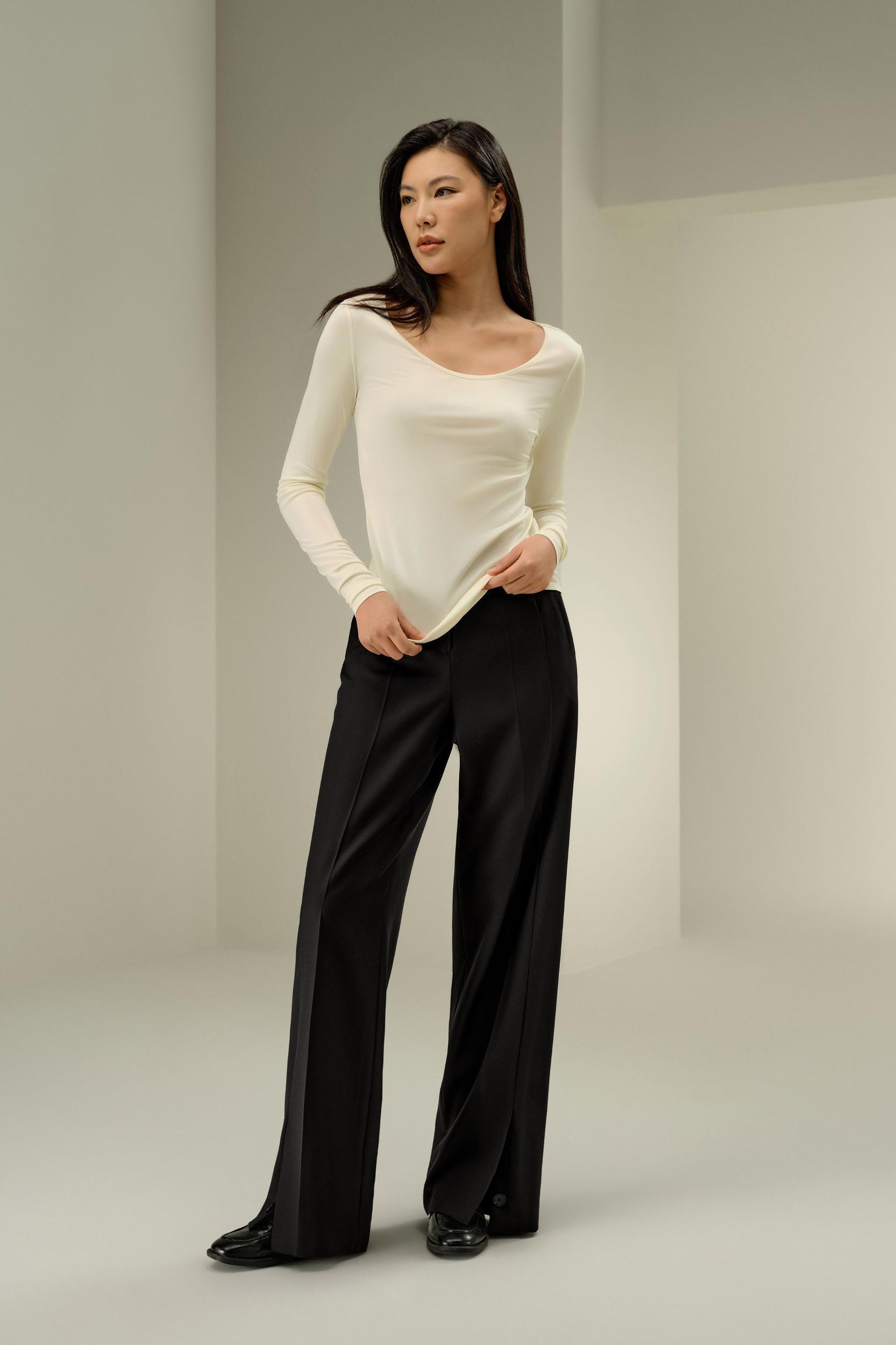 Scoop-Neck Pure Silk Slim Fit Top Product Image