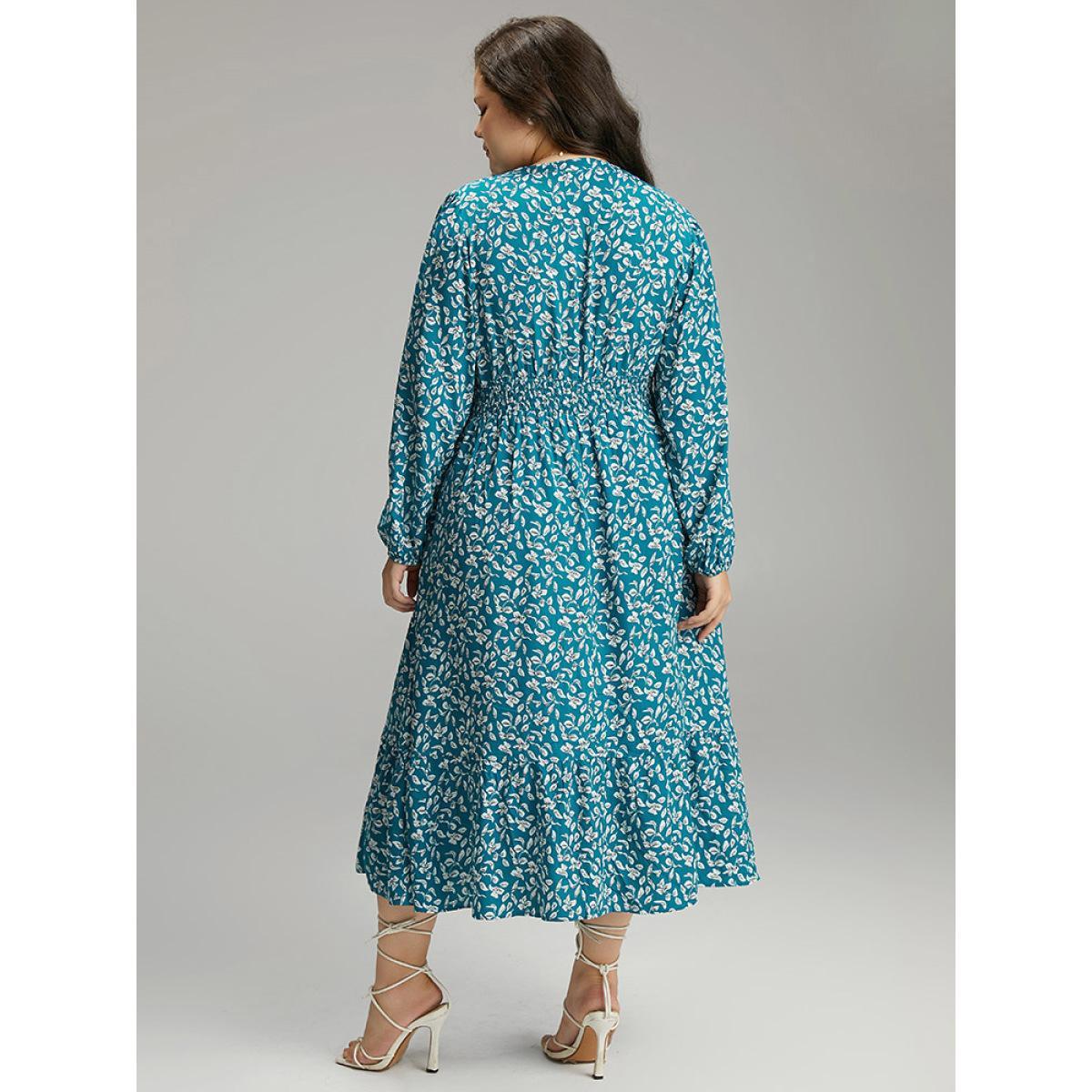 Plus Size Supersoft Essentials Ditsy Floral Shirred Pocket Dress Cerulean Women Elegant Elastic cuffs V-neck Long Sleeve Curvy Midi Dress BloomChic 14-16/1X Product Image