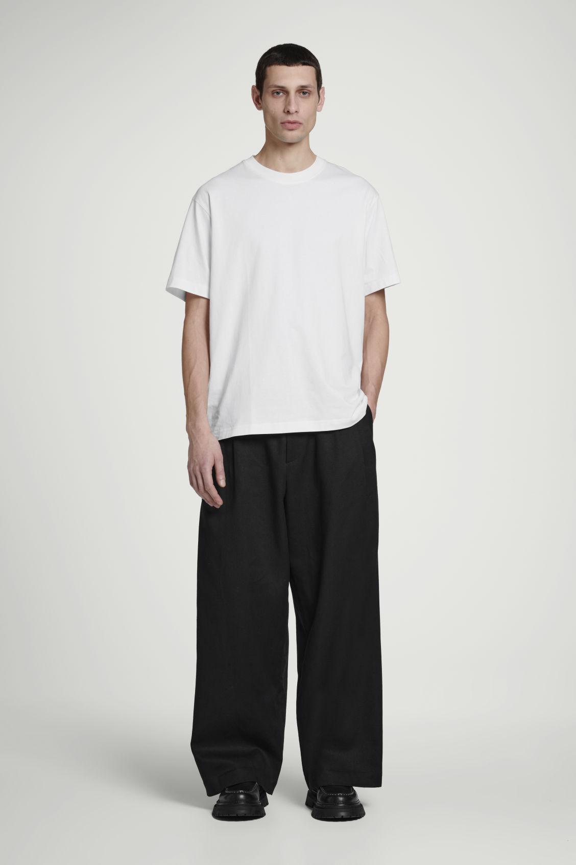 OVERSIZED COTTON T-SHIRT Product Image