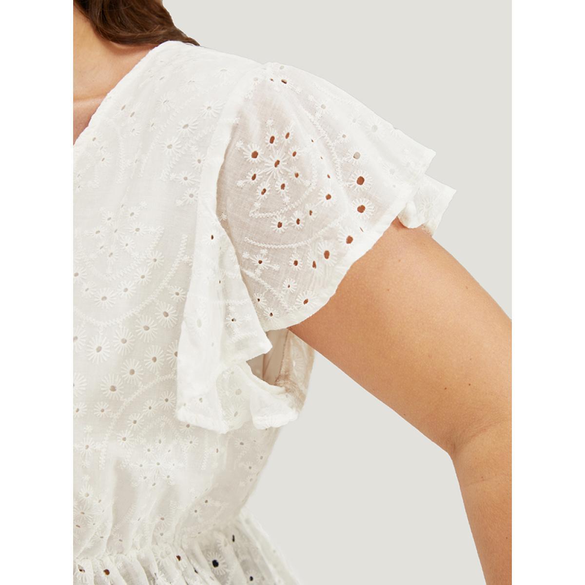 Plus Size White Solid Ruffles Scalloped Trim Laser Cut Blouse Women Vacation Short sleeve V-neck Dailywear Blouses BloomChic 30/6X Product Image