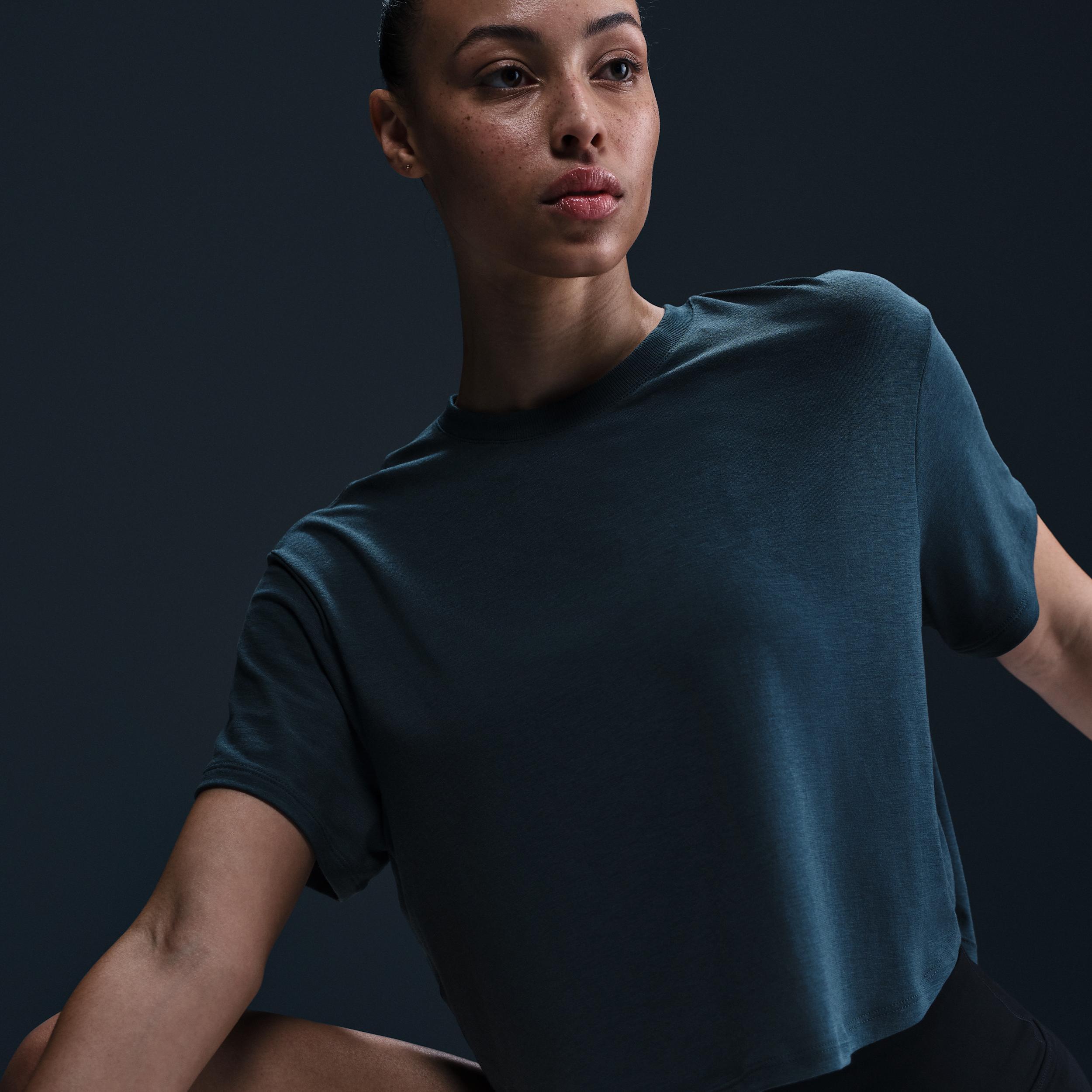 Women's Nike Relaxed Dri-Fit Cropped Top, Size: XL, Black Product Image