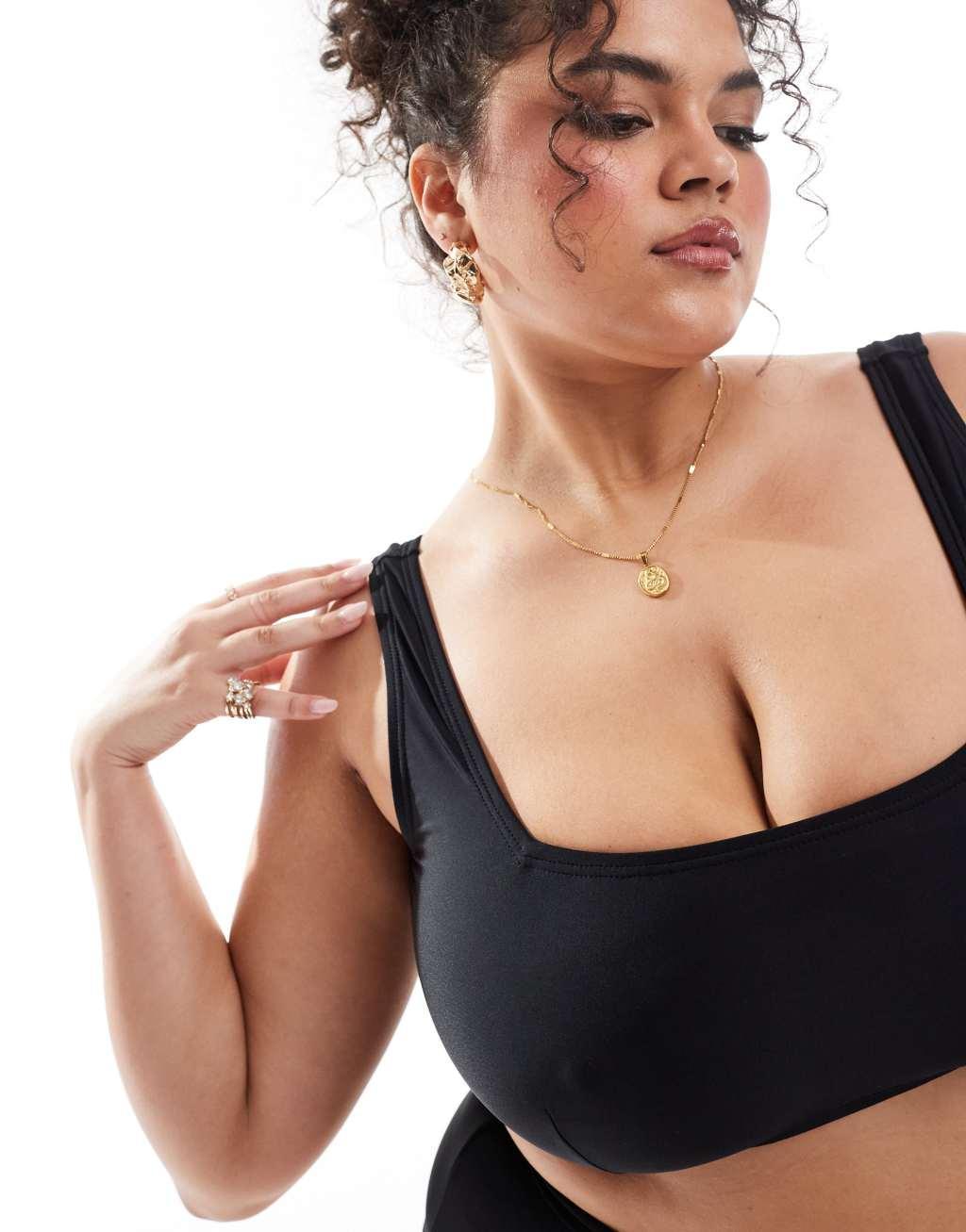 South Beach Curve crop bikini top in black Product Image
