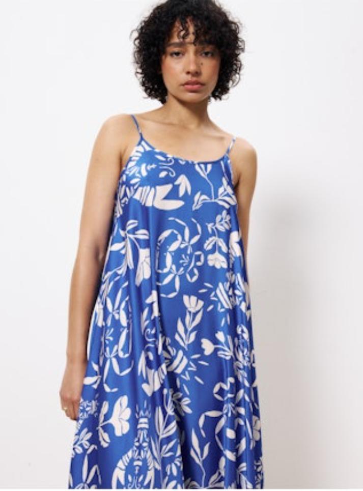 Dalel Dress | Bleu Clair Product Image
