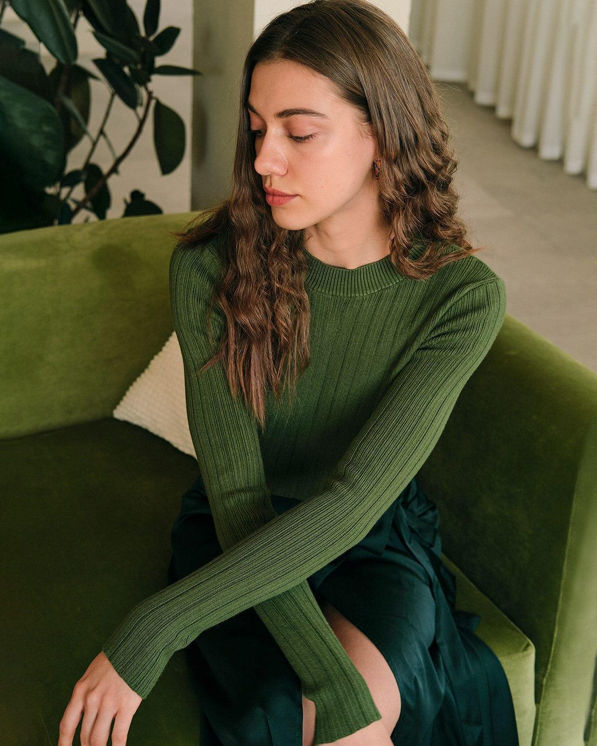 The Round Neck Ribbed Knit Sweater Female Product Image