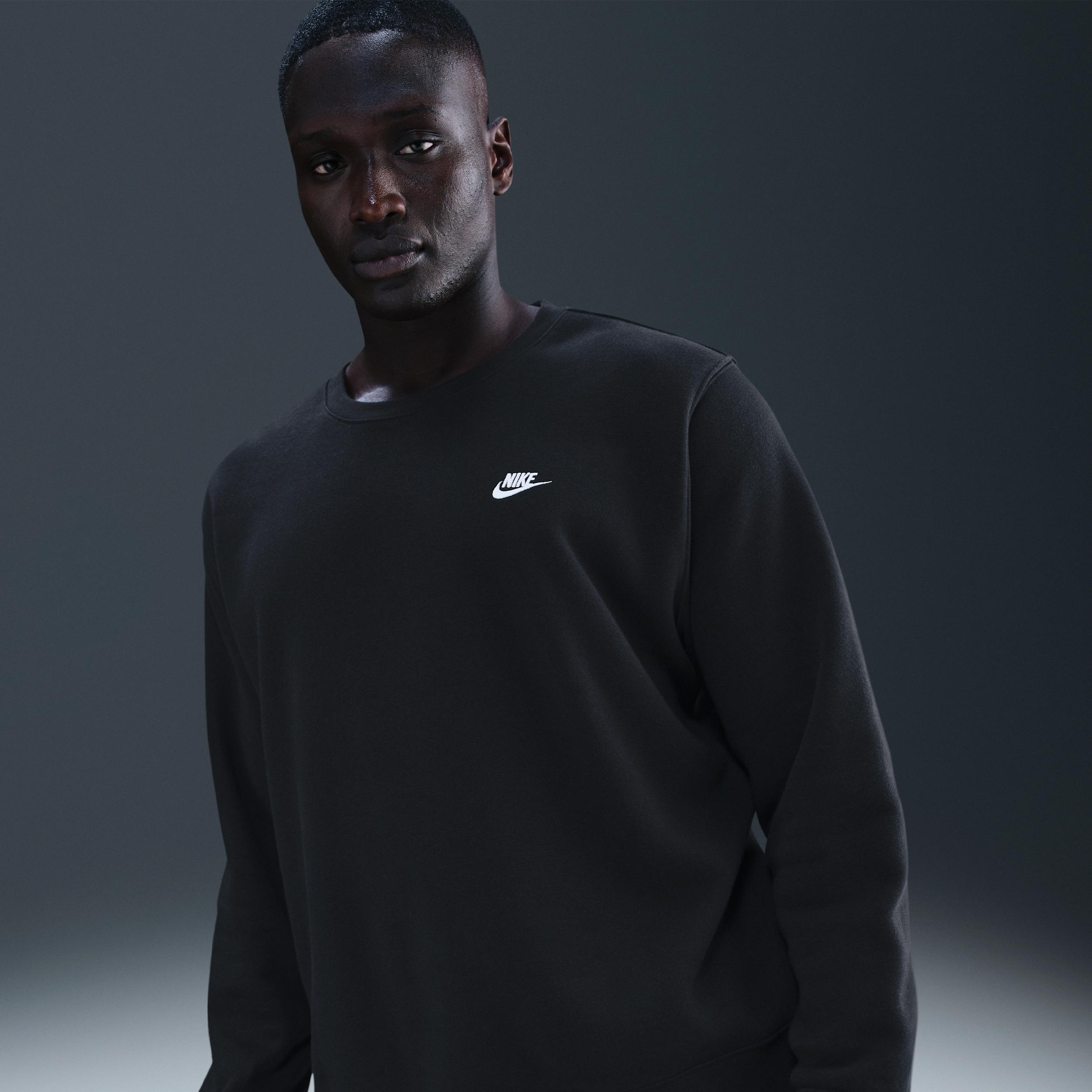 Nike Men's Club Fleece Crew Product Image