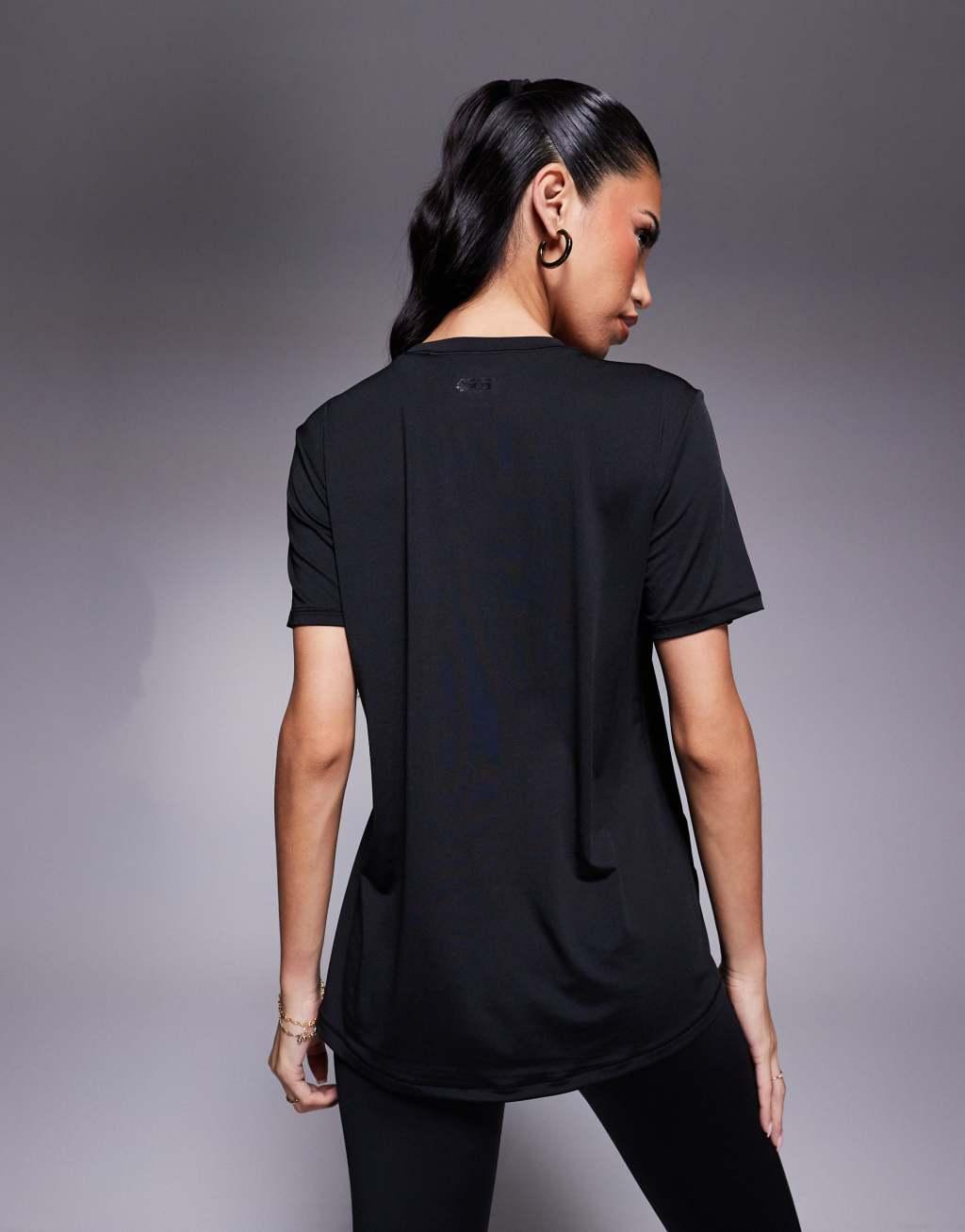 4505 Icon quick dry performance t-shirt in black  Product Image