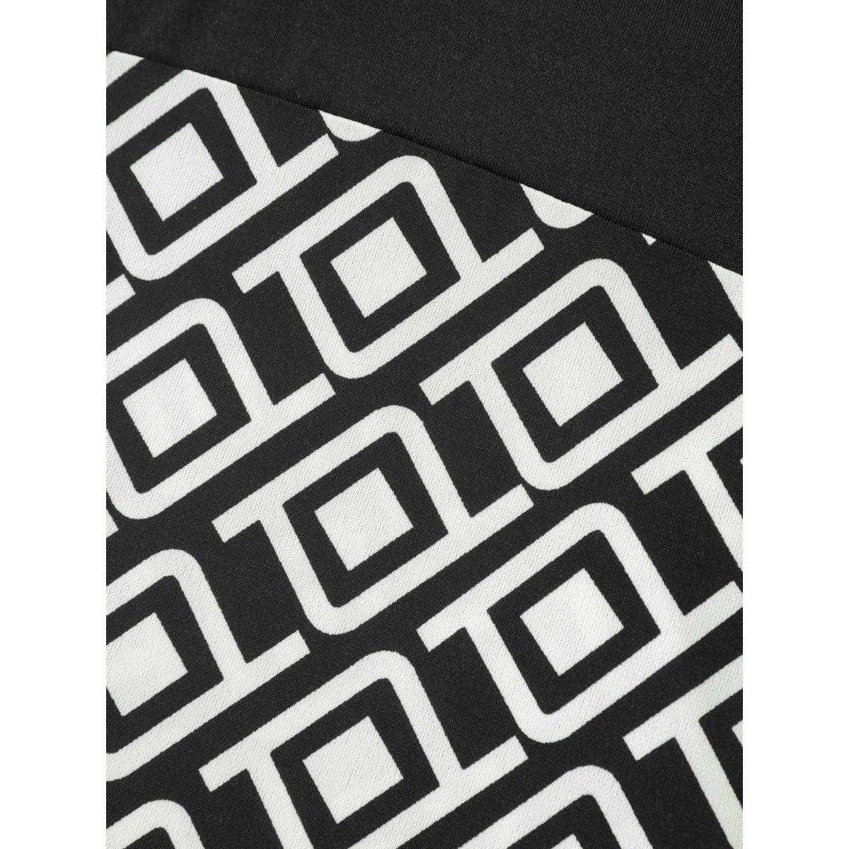 Plus Size Geometric Print Spliced Crew Neck T-Shirt Black Women Casual Contrast Round Neck Everyday T-shirts BloomChic 18-20/2X Product Image