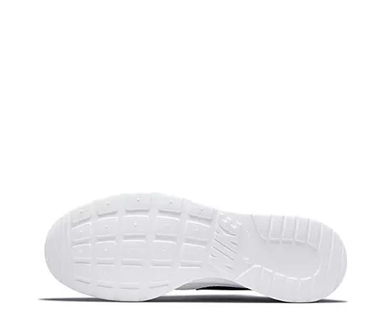 Nike Tanjun Men's Shoes Product Image