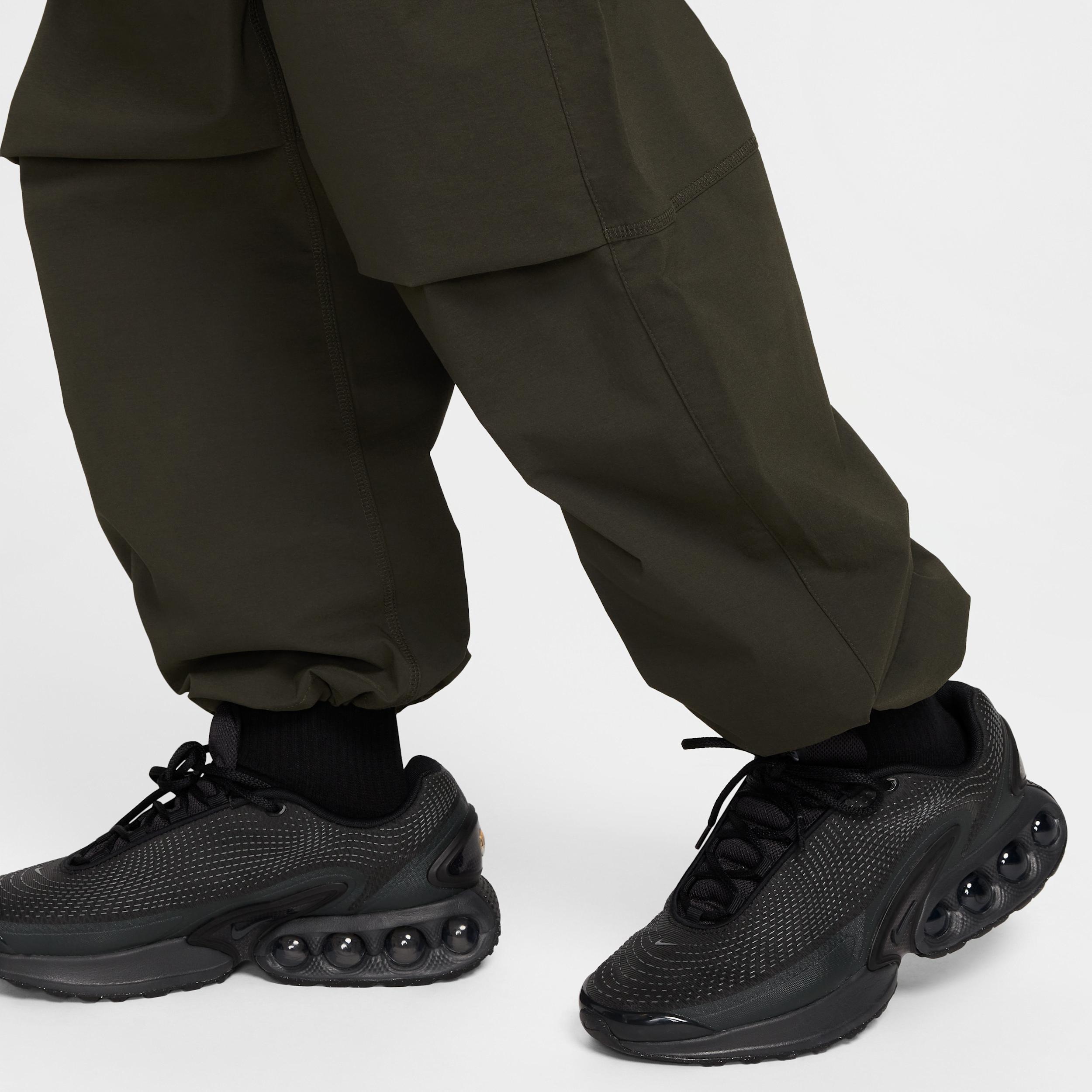 Nike Men's Tech Woven Oversized Pants Product Image