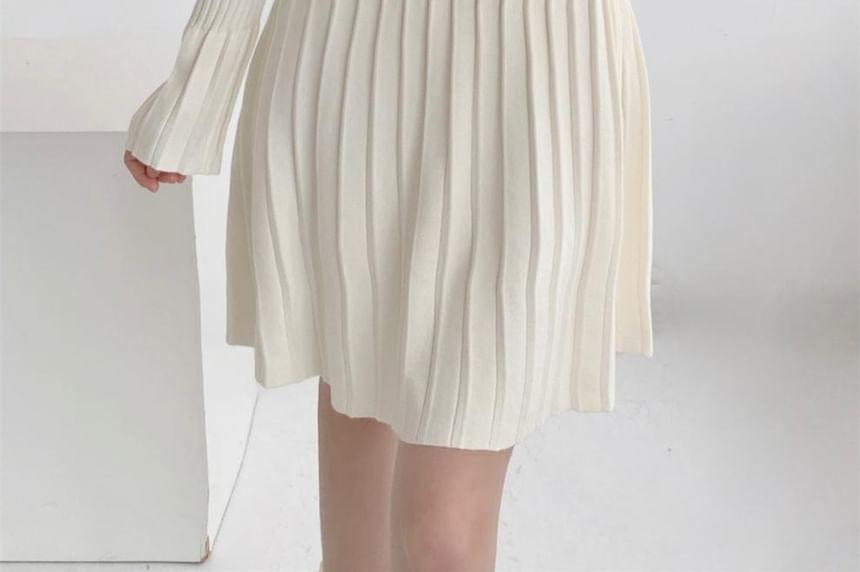 Long-Sleeve Plain Ribbed Keyhole Mini Knit Dress Product Image