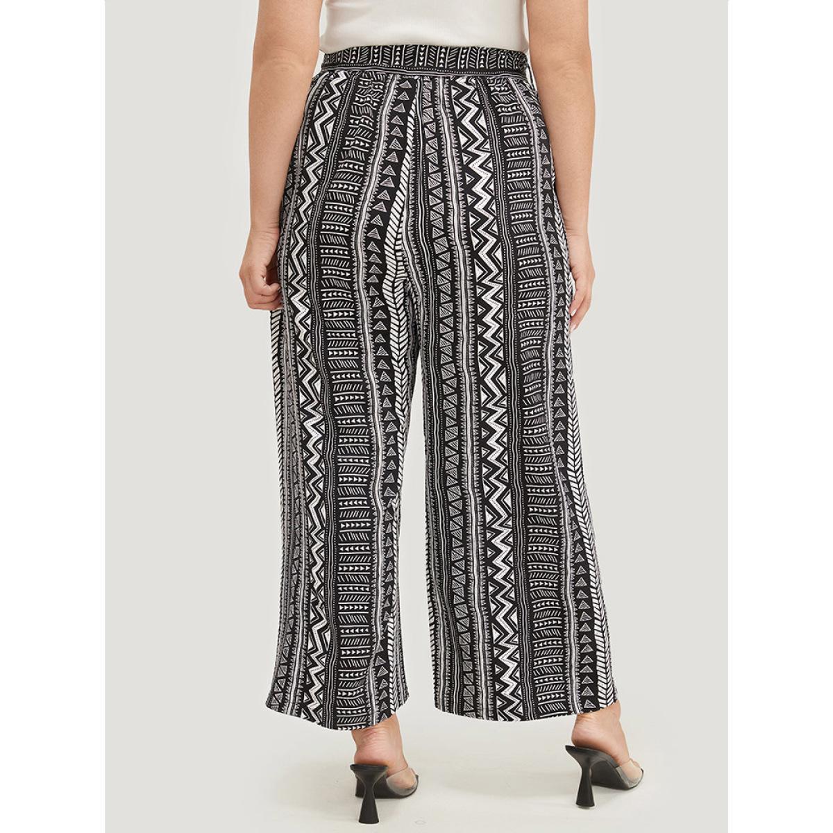 Plus Size Geometric & Striped Print Belt Pocket Pants Women Black Vacation Wide Leg High Rise Dailywear Pants BloomChic 30/6X Product Image