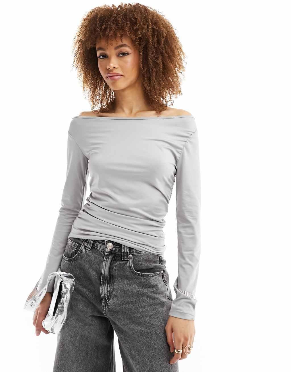4th & Reckless asymmetric off shoulder top Product Image