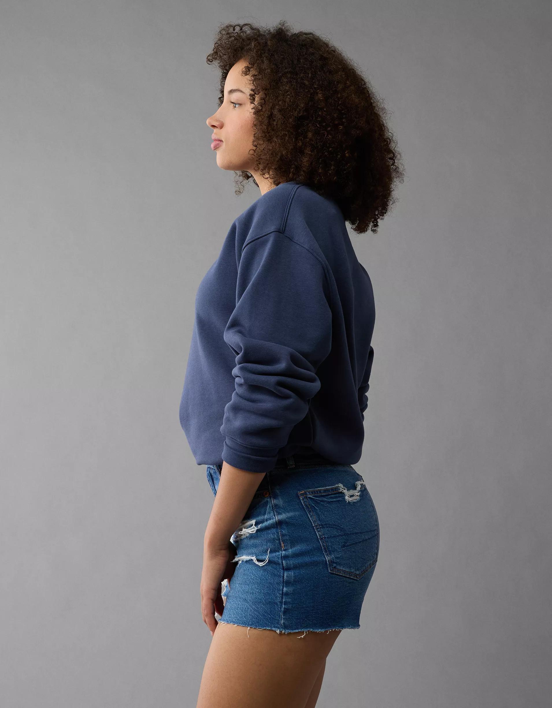 AE Strigid Curvy Ripped Denim Mom Short Product Image