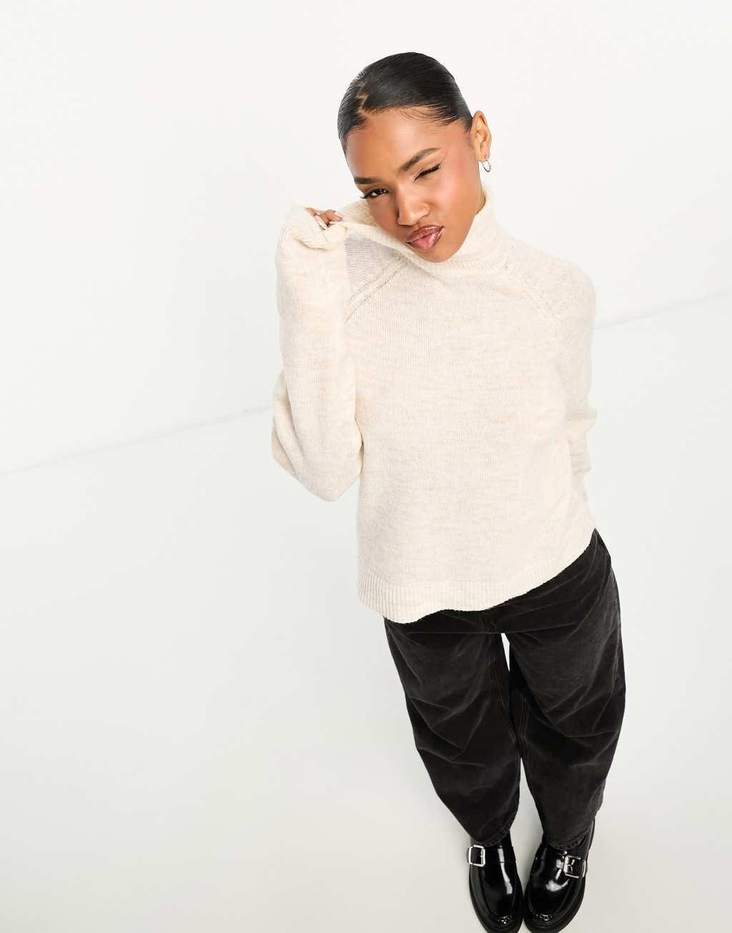 Pieces turtleneck sweater Product Image