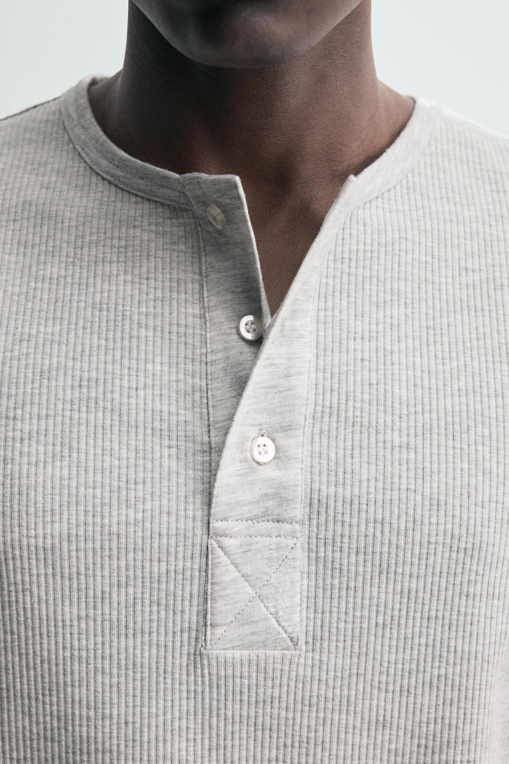 BUTTON-NECK T-SHIRT Product Image