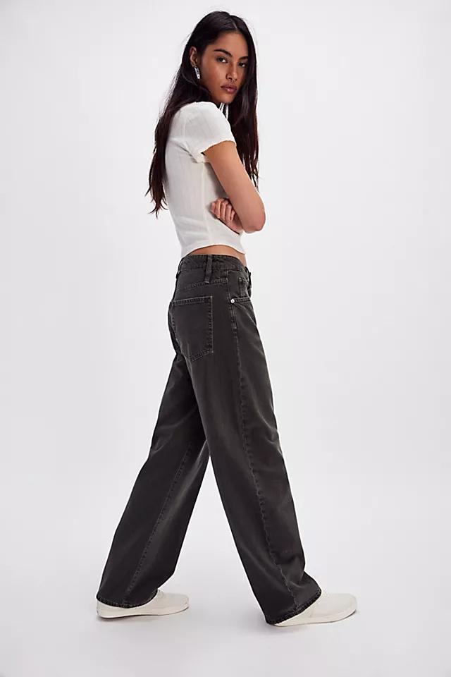 FRAME Long Barrel Jeans Product Image