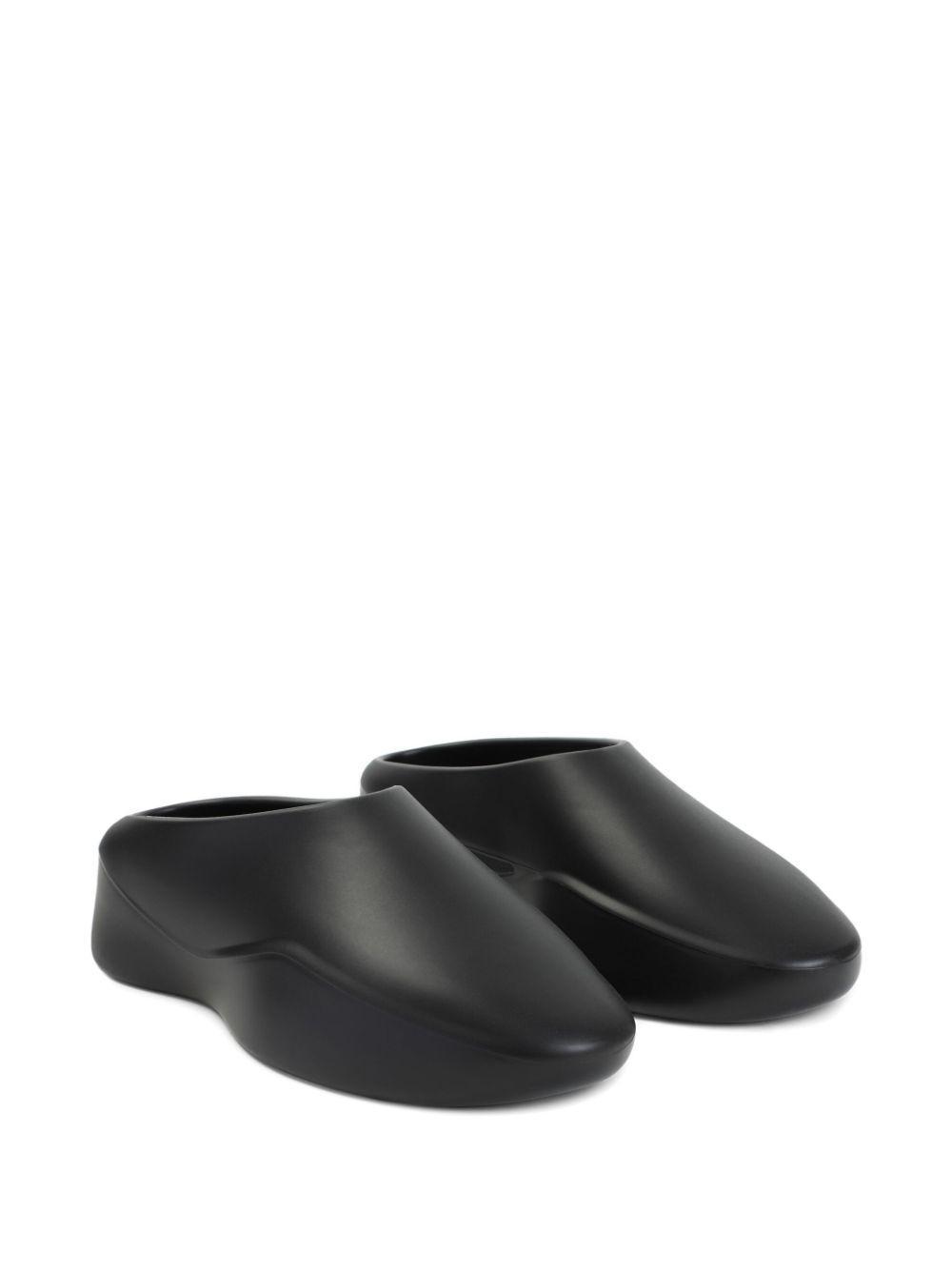 Eva Runner slippers Product Image