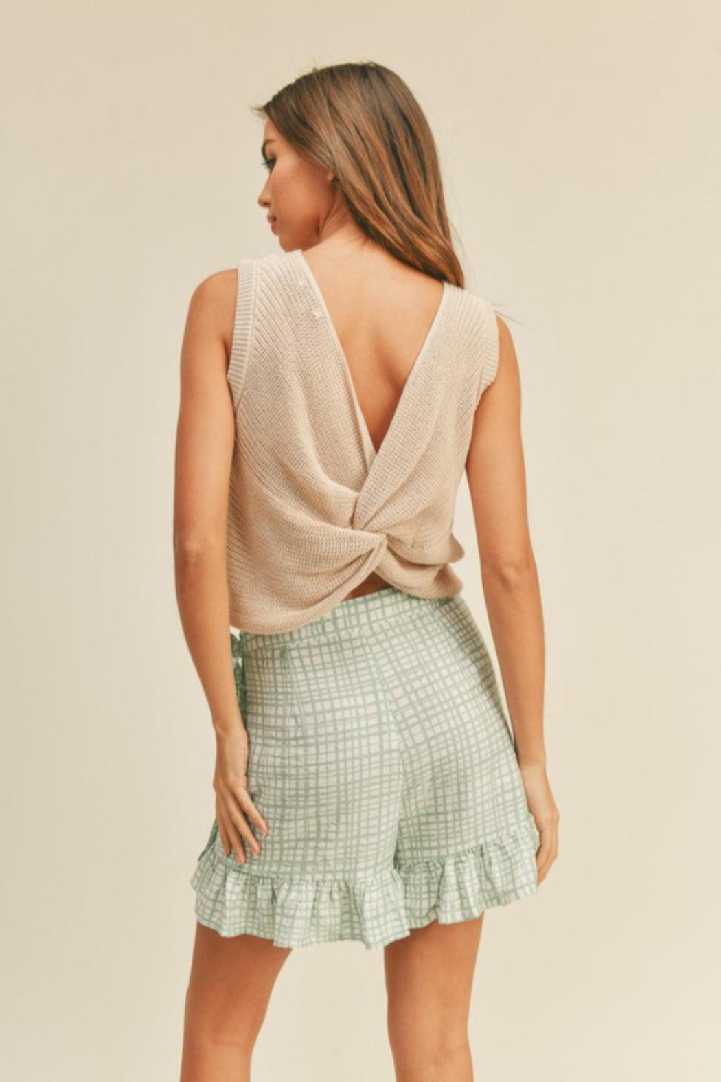 Knit Back Twist S/L Top Product Image