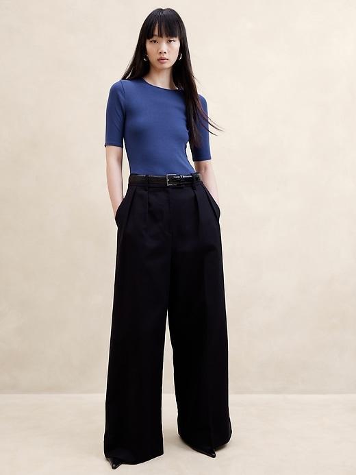 Ribbed Elbow-Sleeve T-Shirt Product Image