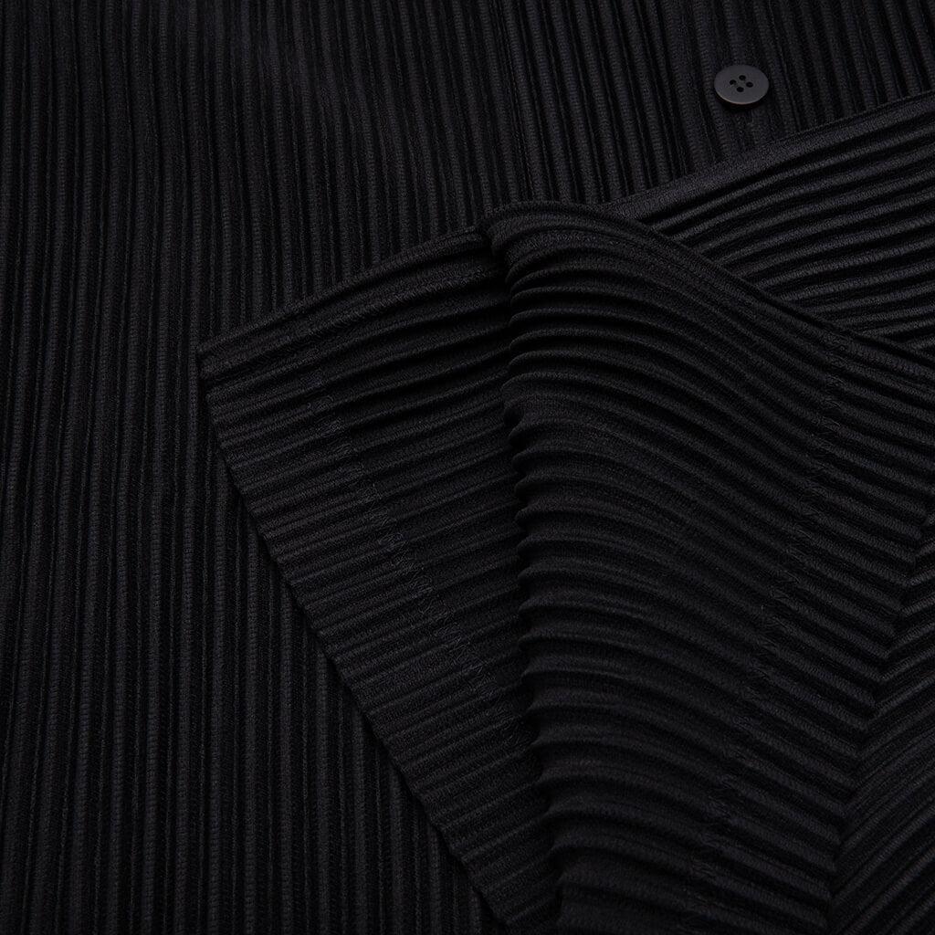 MC April Button Up - Black Male Product Image