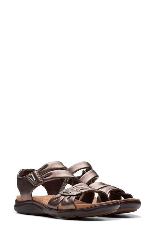 Clarks Kitly Ave Leather) Women's Sandals Product Image