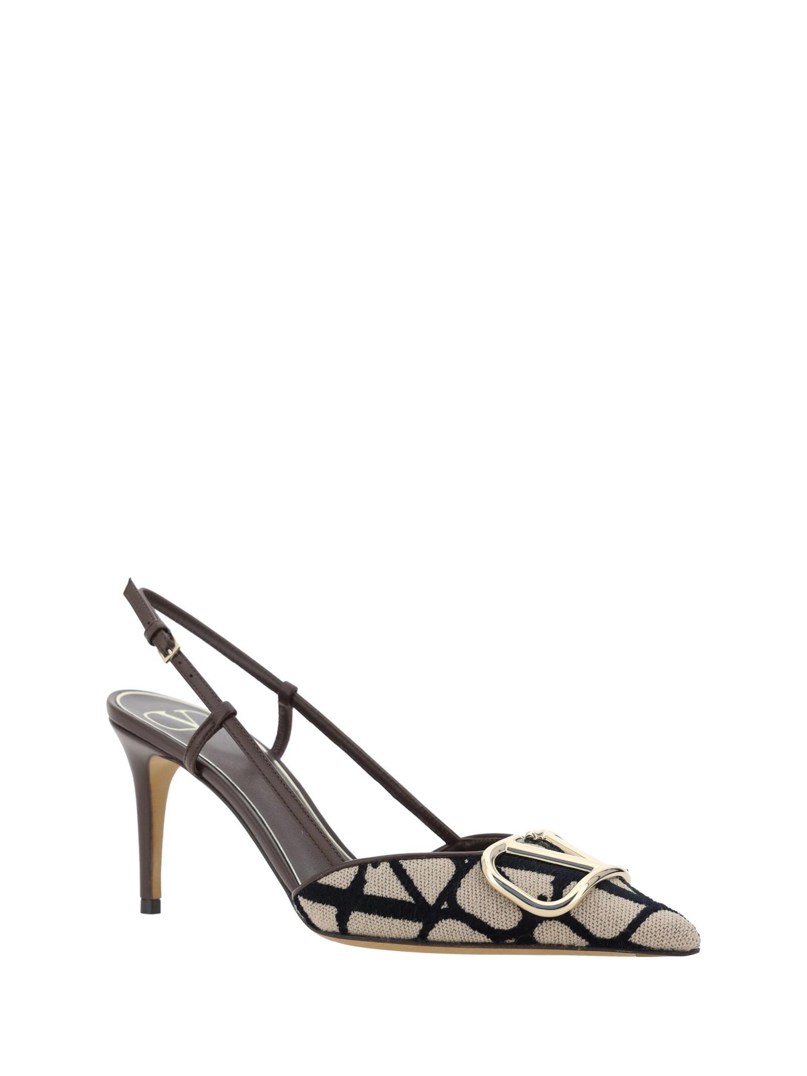 logo-detail slingback pumps Product Image