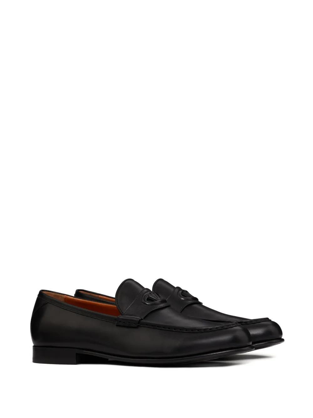 VLogo Signature leather loafers Product Image