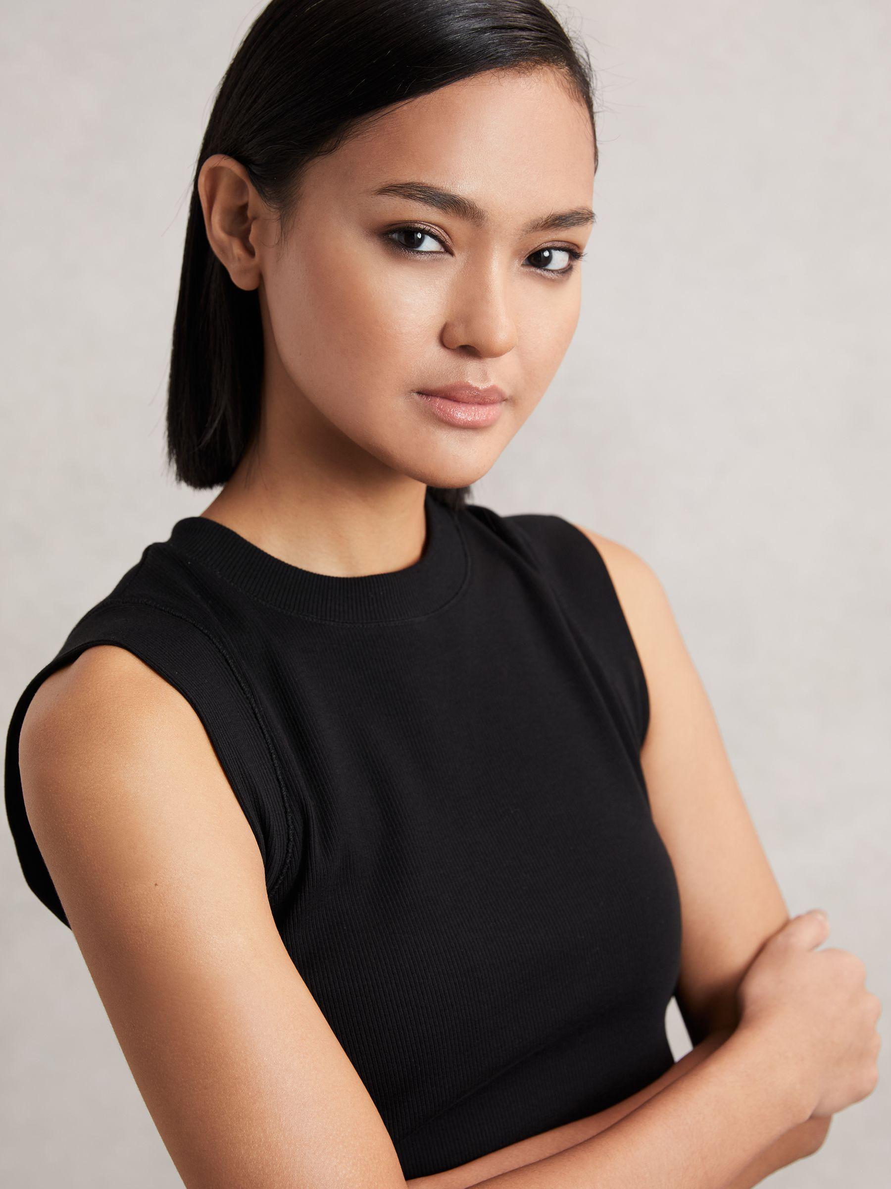 Ribbed Ruched Waist Vest in Black Product Image
