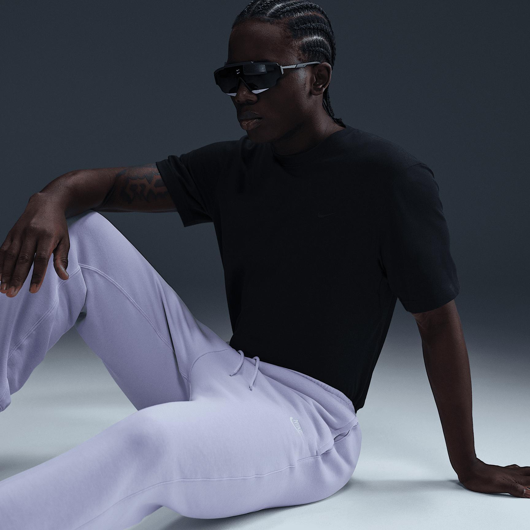 Nike Men's Club Jogger Pants Product Image