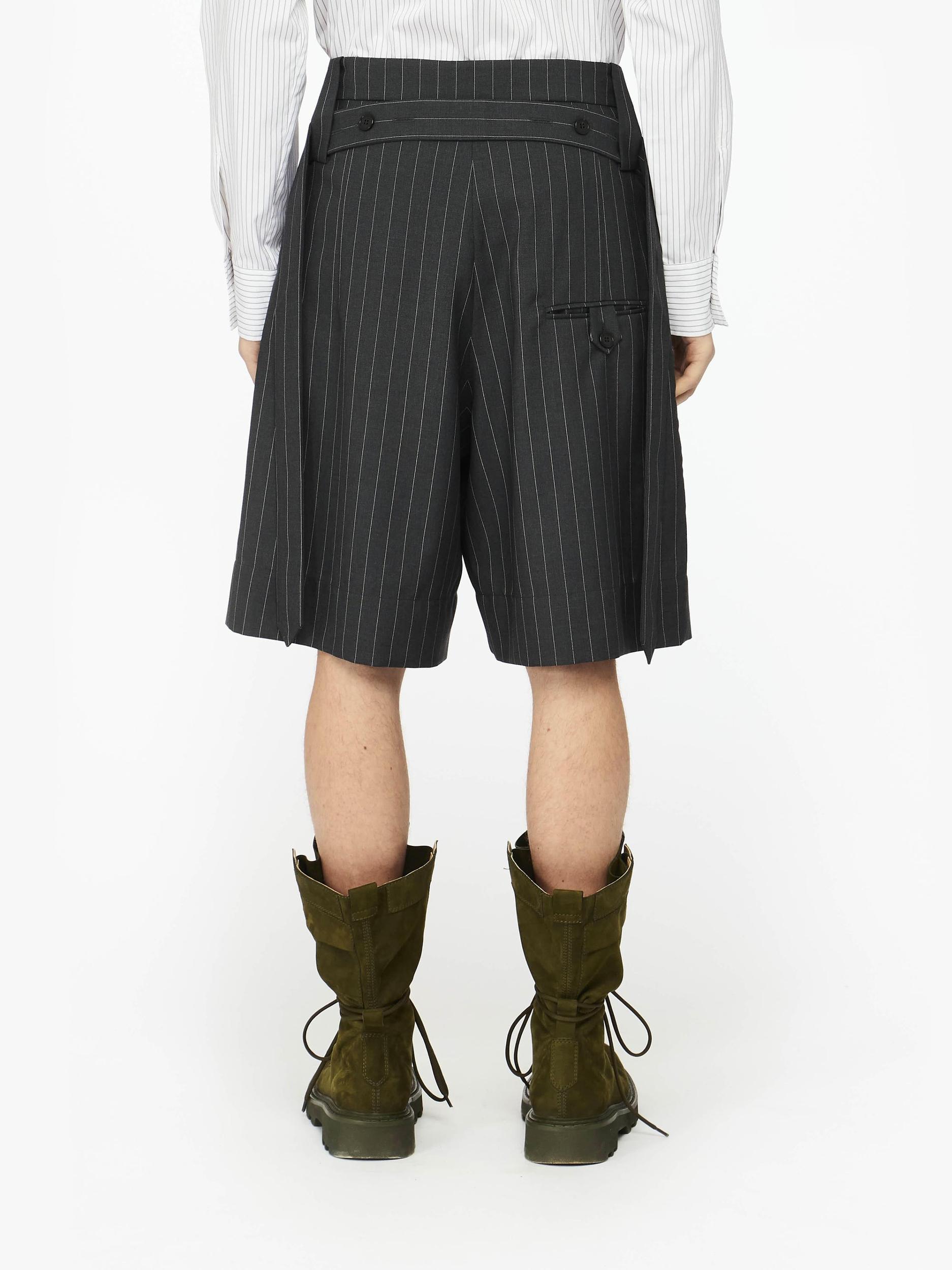 FOLDED FRONT PLEAT SHORTS Product Image