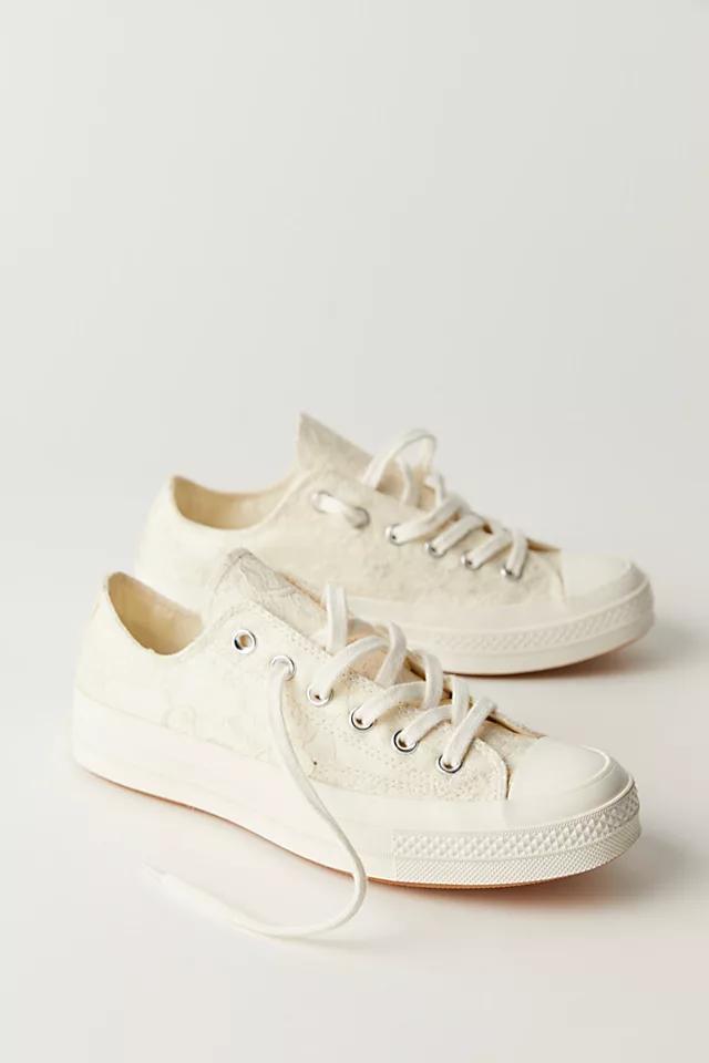 Chuck 70 Low Top Lace Sneakers Product Image