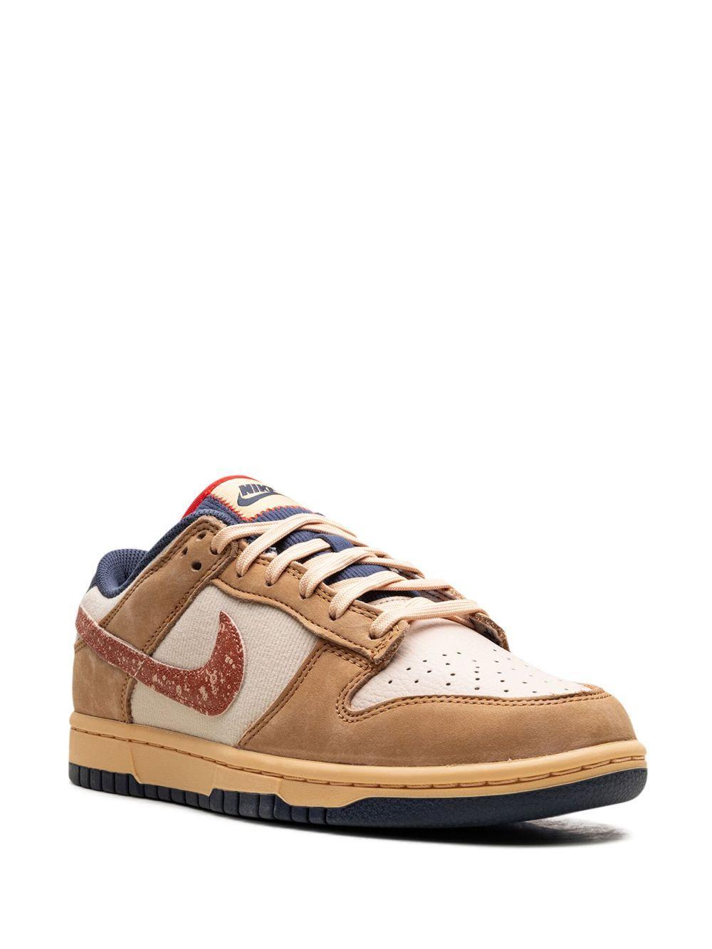 Dunk Low "Vintage Green" sneakers Product Image