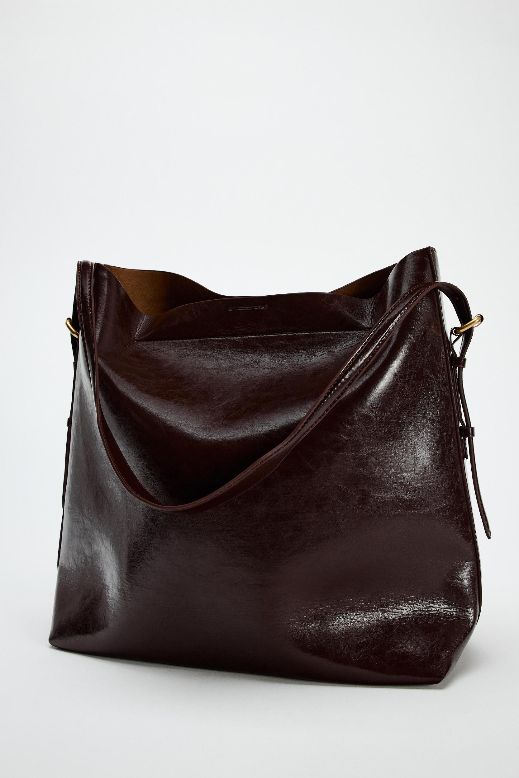 LARGE BUCKET BAG Product Image