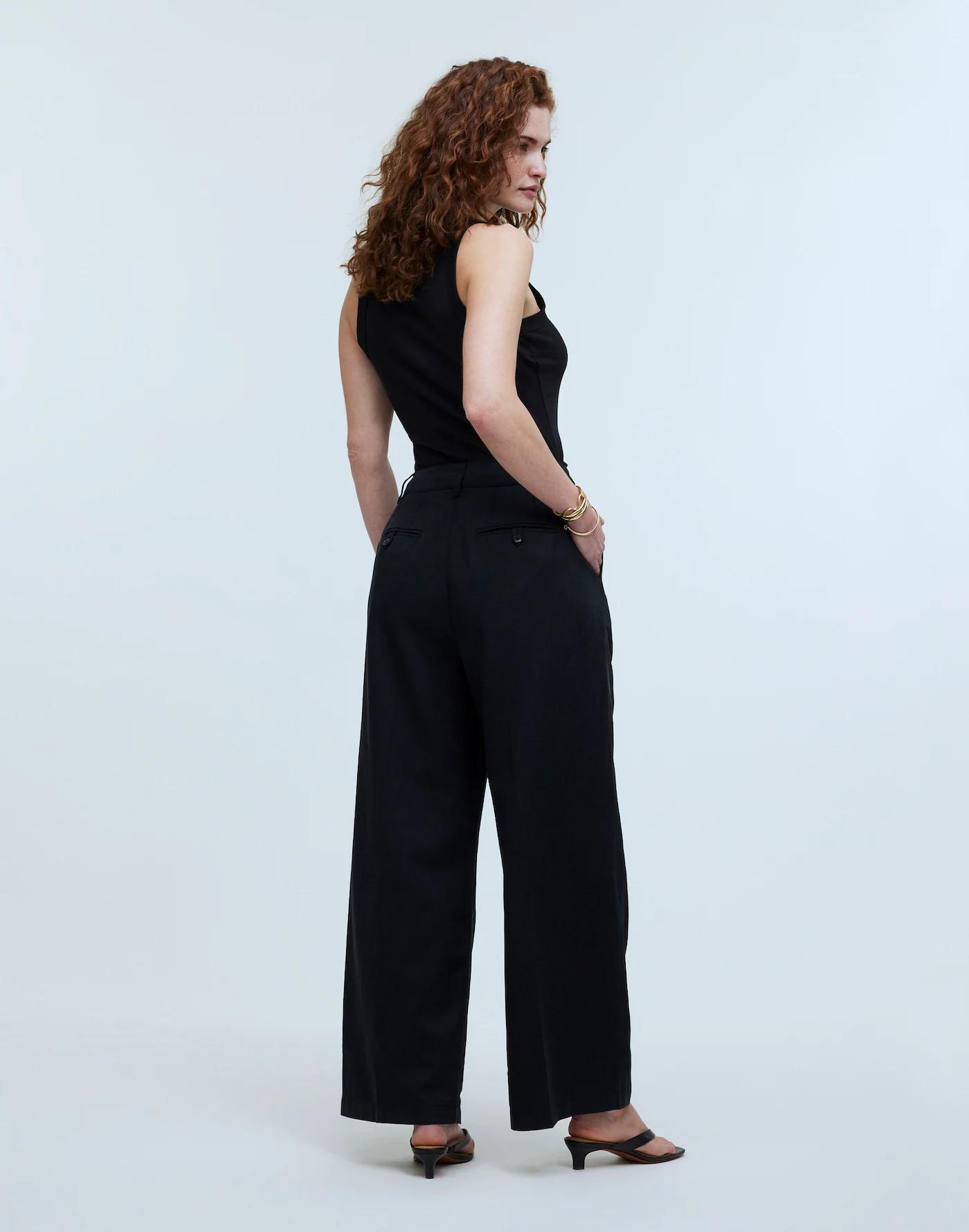 The Curvy Harlow Wide-Leg Pant in Drapey Twill Product Image