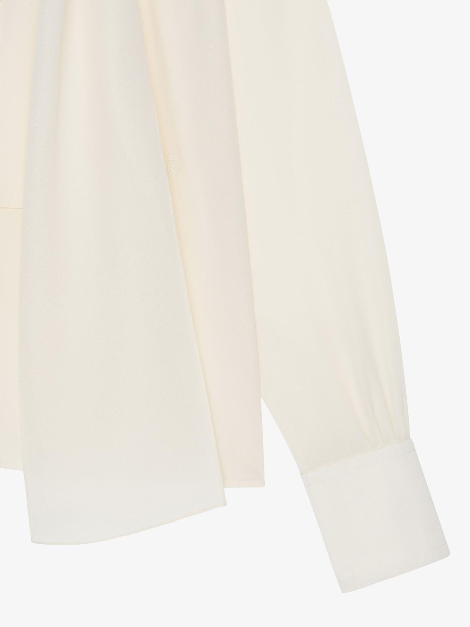 Blouse in silk with lavallière Product Image