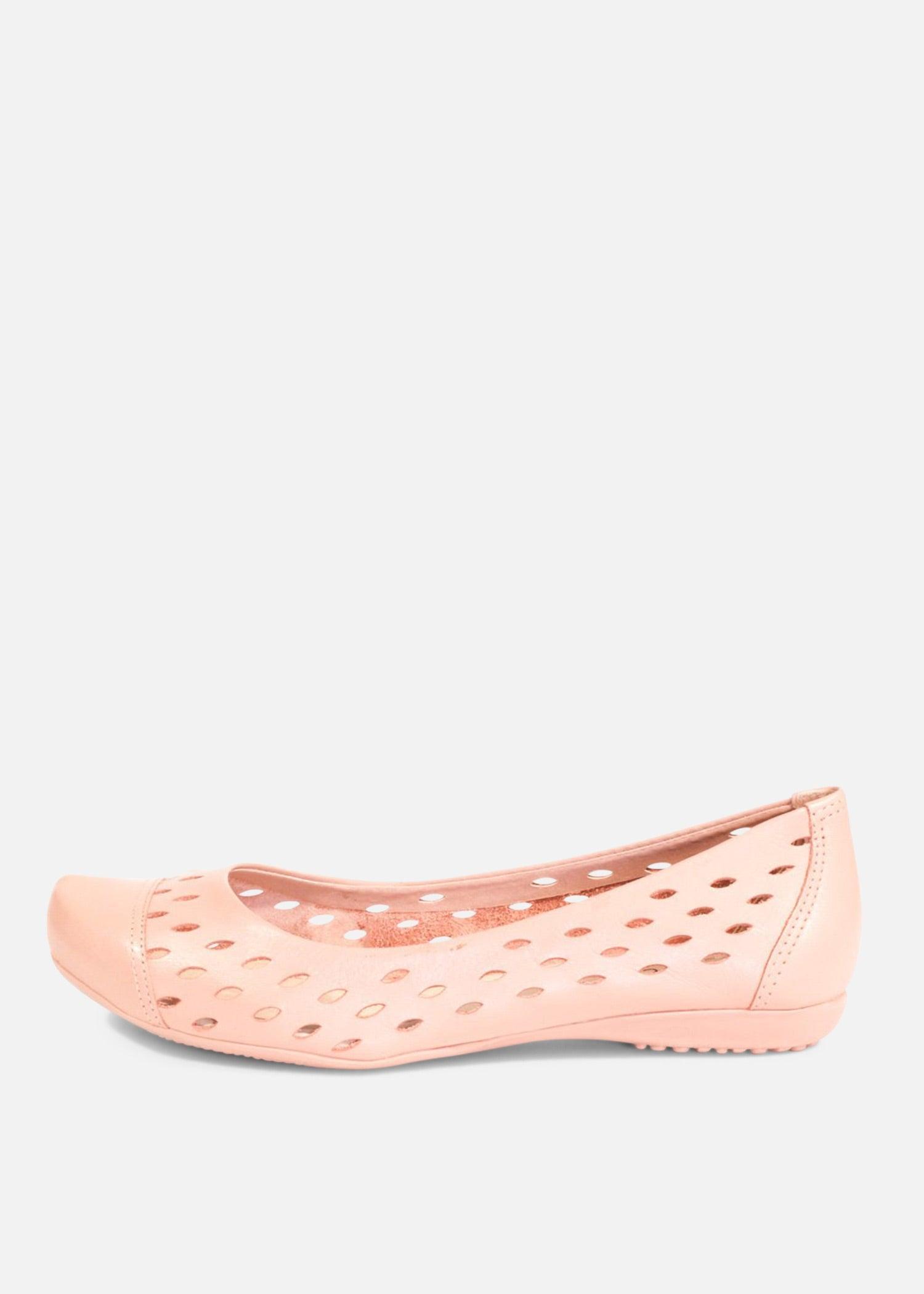 Grand Leather Comfort Flats Product Image