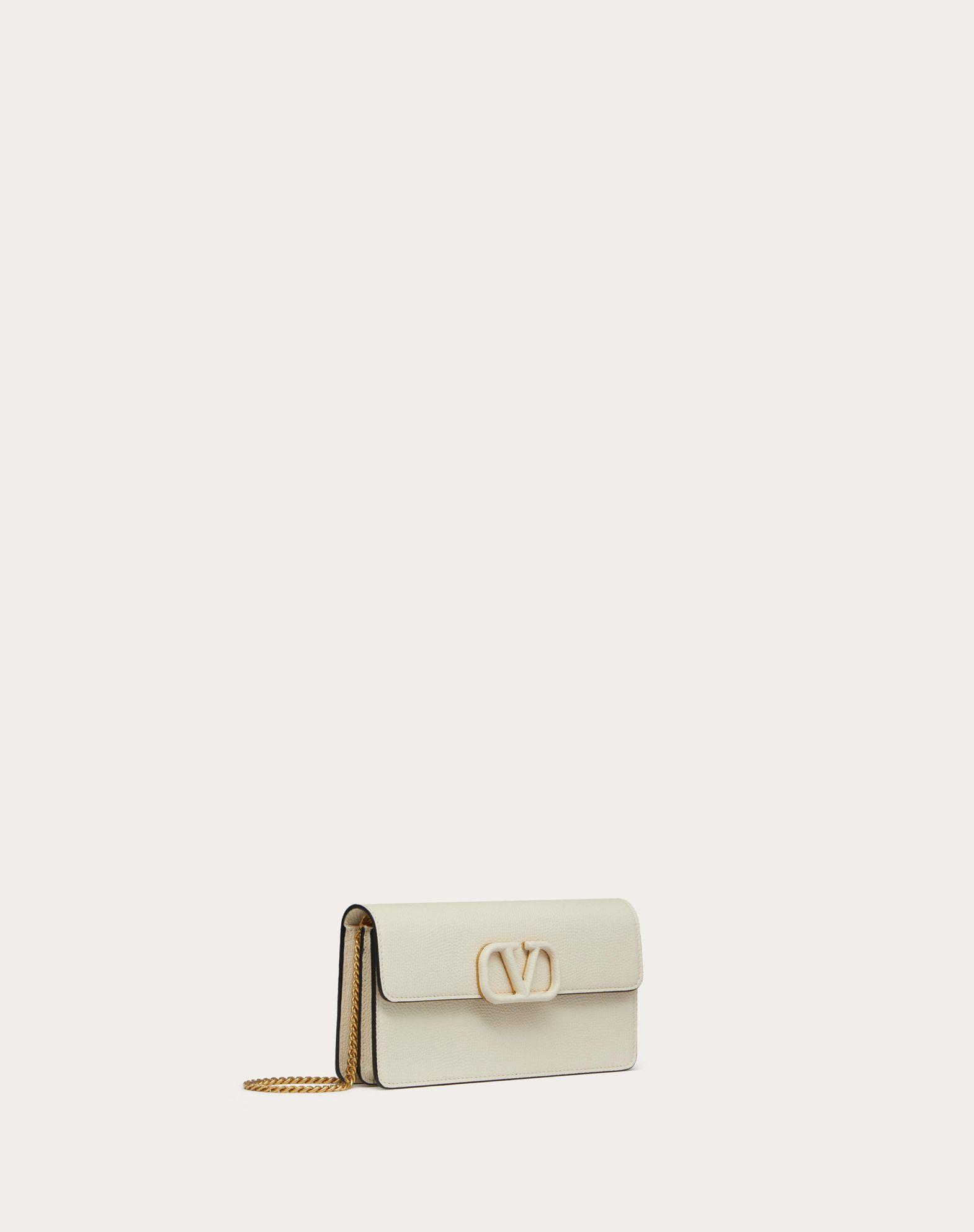 UPTOWN CHAIN WALLET IN GRAIN DE POUDRE EMBOSSED LEATHER Product Image