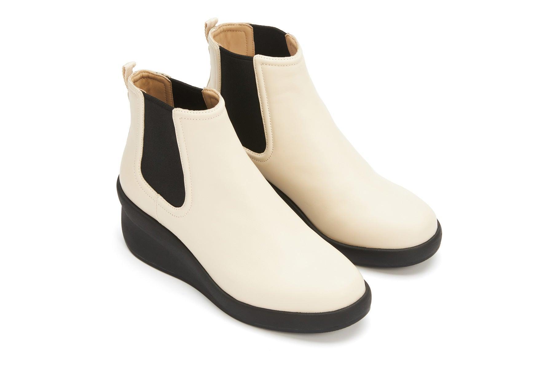 Passage Chelsea Metatarsal Female Product Image