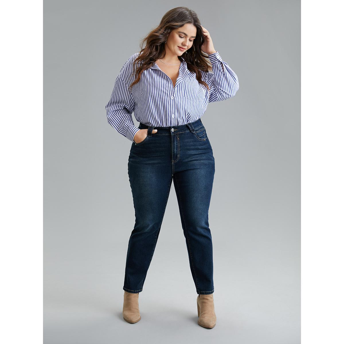 Plus Size Very Stretchy Dark Wash Zipper Fly Pocket Jeans Women Midnight Casual Plain Plain High stretch Pocket Jeans BloomChic 30/6X Product Image