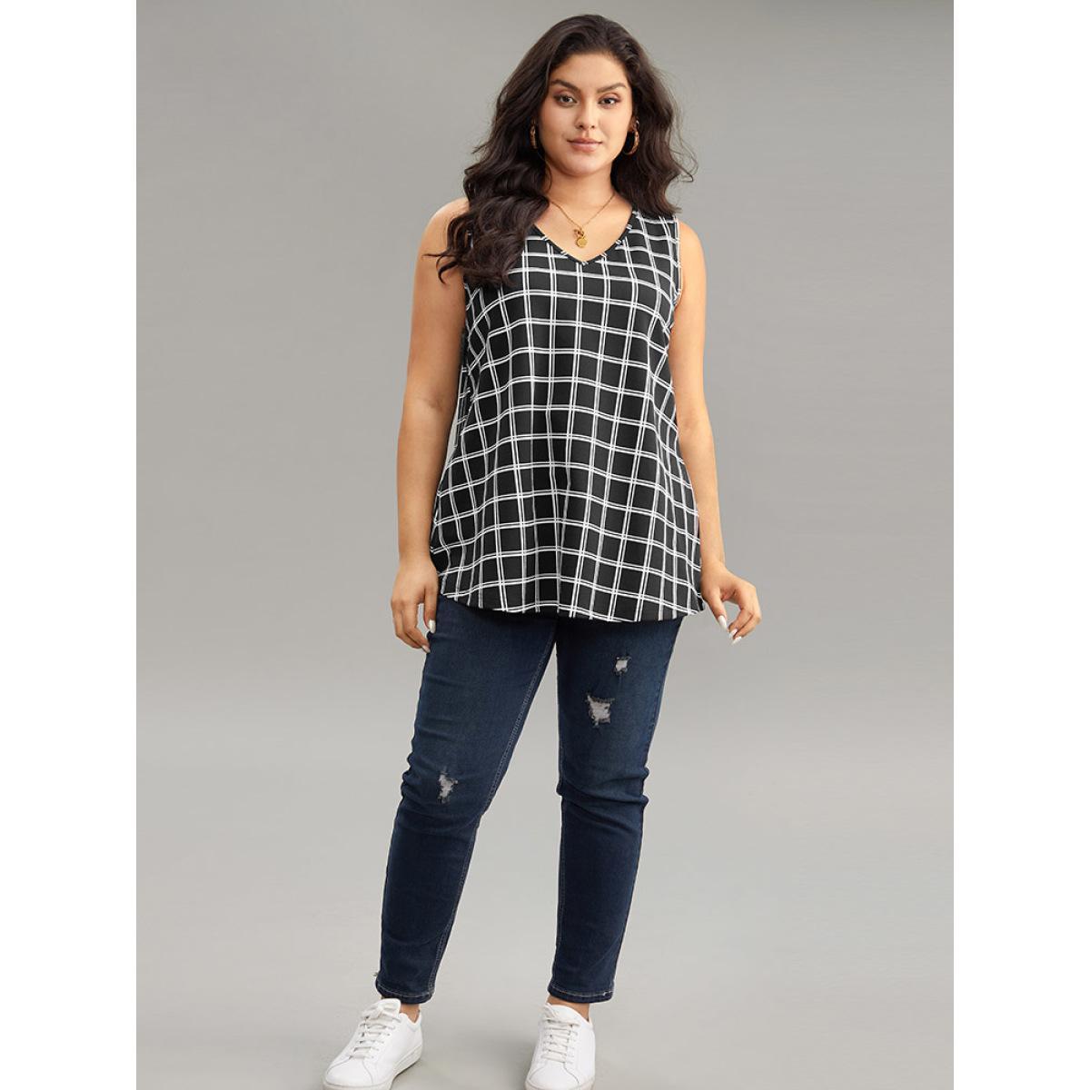 Plus Size Gingham Print V Neck Tank Top Women Black Casual Printed V-neck Dailywear Tank Tops Camis BloomChic 30/6X Product Image
