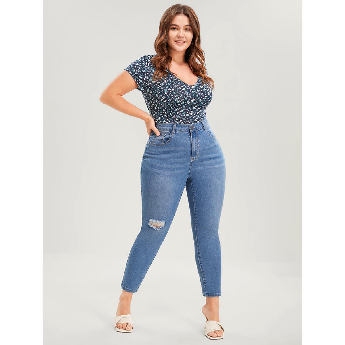 Plus Size Skinny Very Stretchy High Rise Medium Wash Distressed Ankle Jeans Women Blue Casual Plain Plain High stretch Pocket Jeans BloomChic 22/3X Product Image