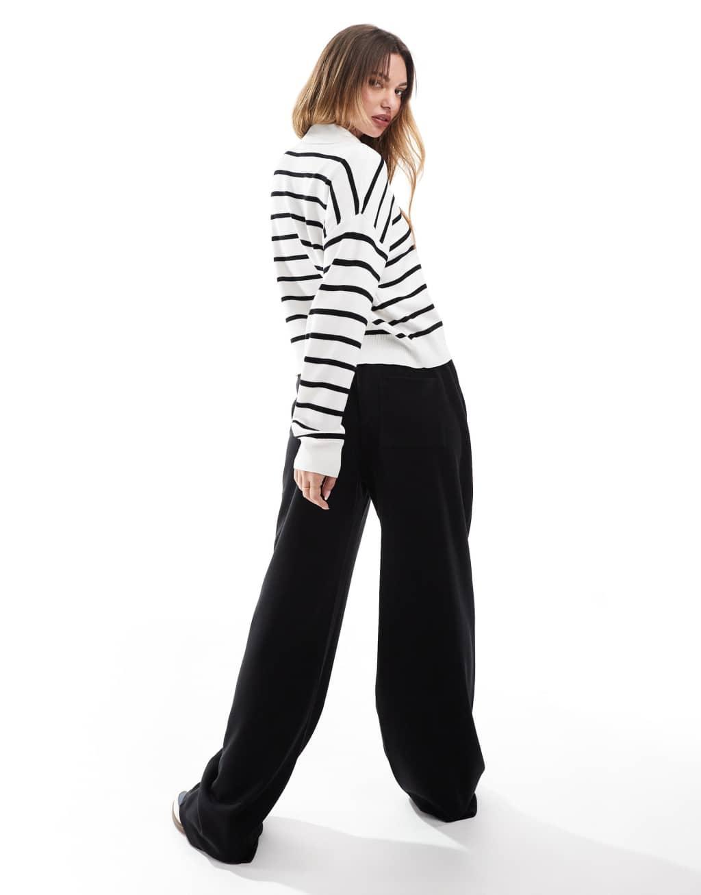 Bershka lightweight wide leg sweatpants in black Product Image