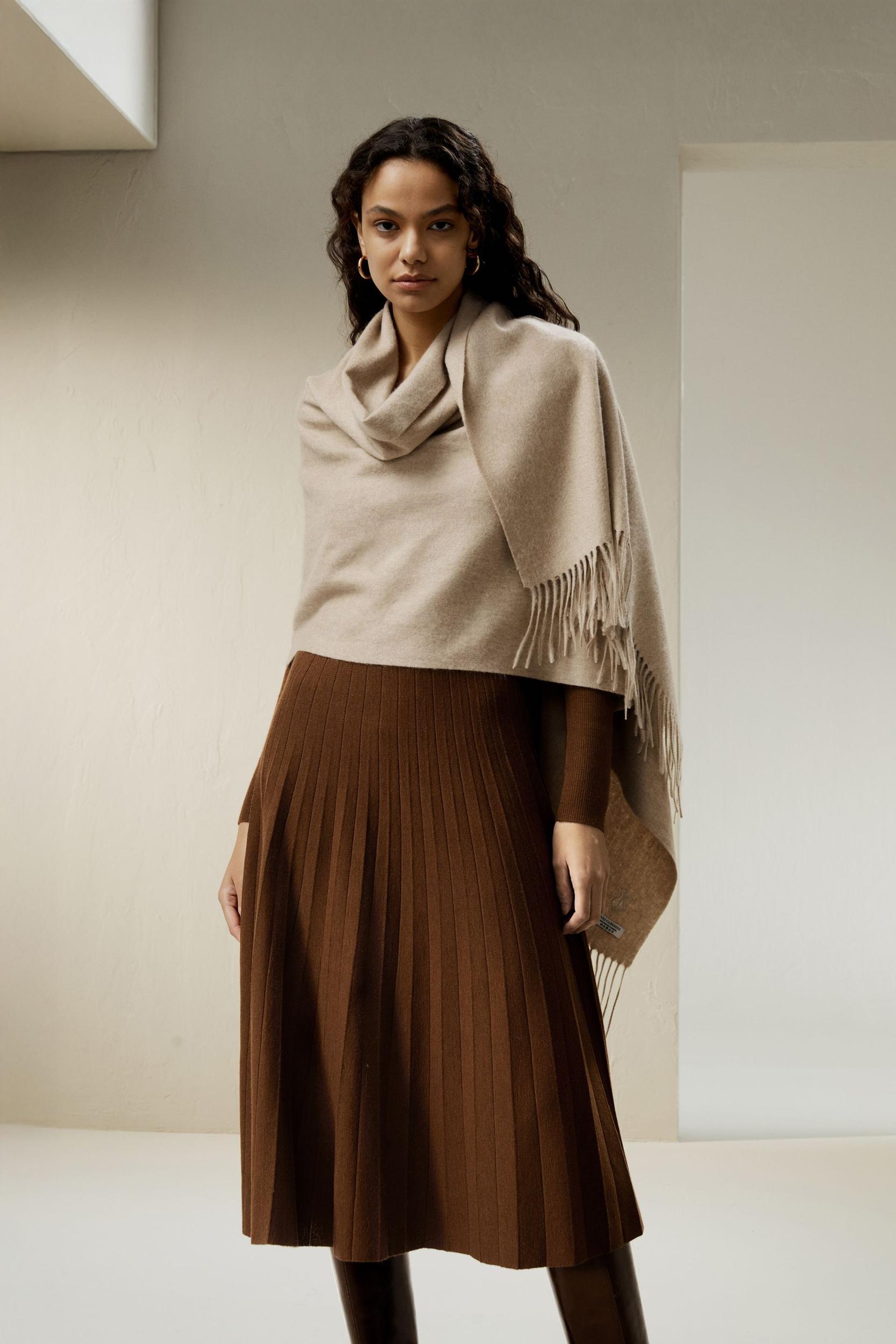 Collegiate Ultra-fine Merino Wool Skirt Product Image